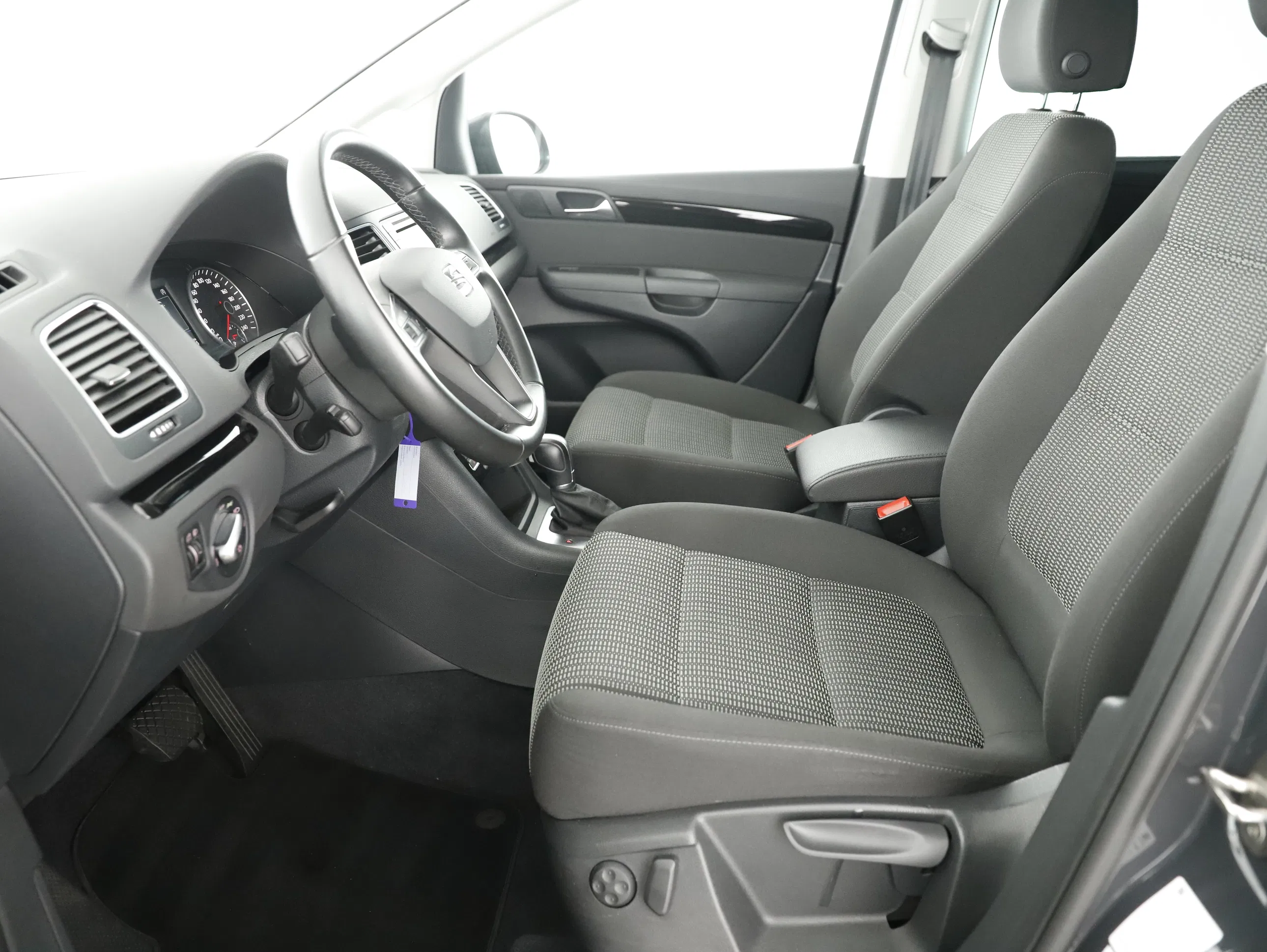 Seat Alhambra 711 1.4 TSI Executive | Bild 12 von 30