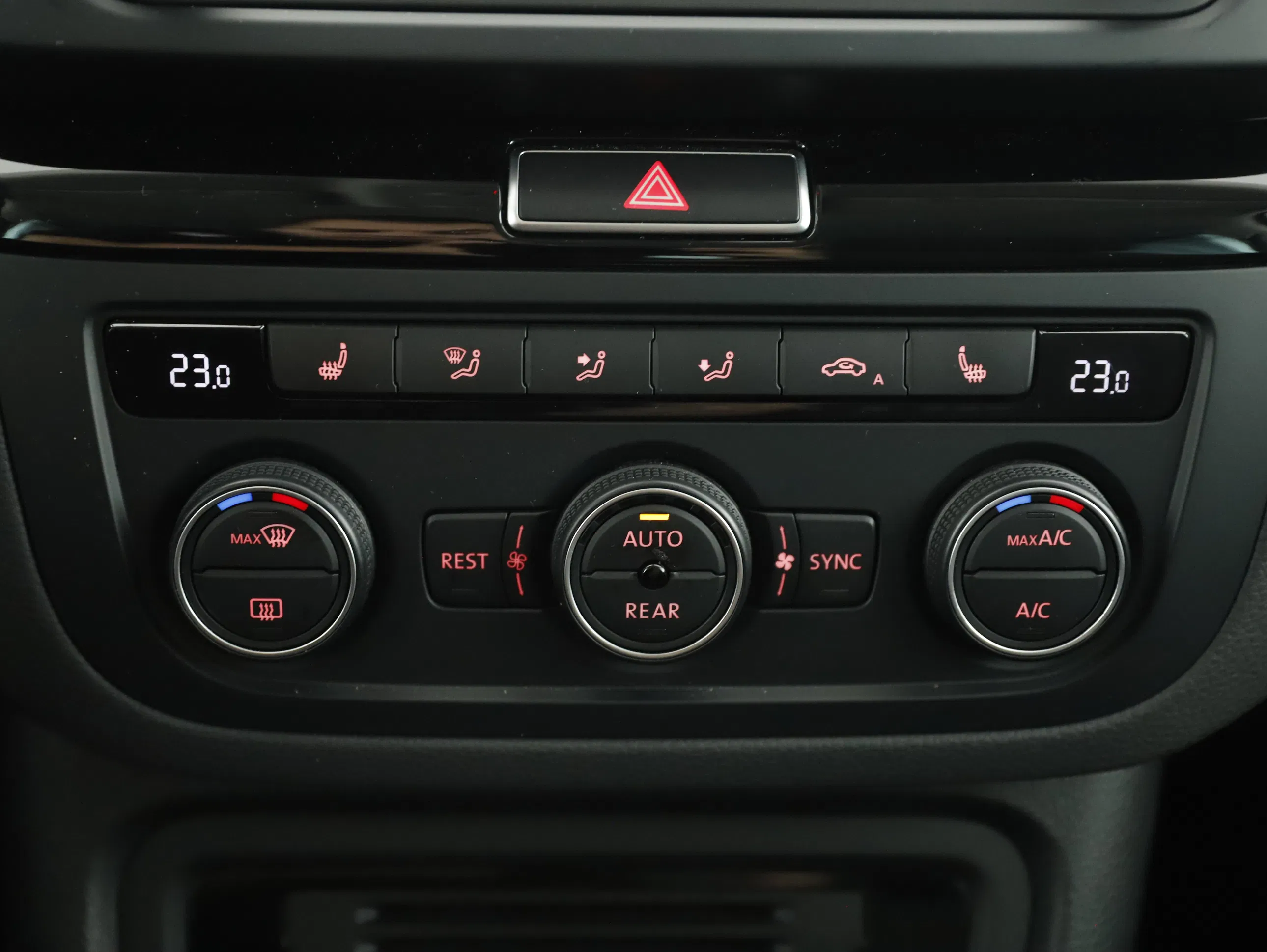 Seat Alhambra 711 1.4 TSI Executive | Bild 22 von 30