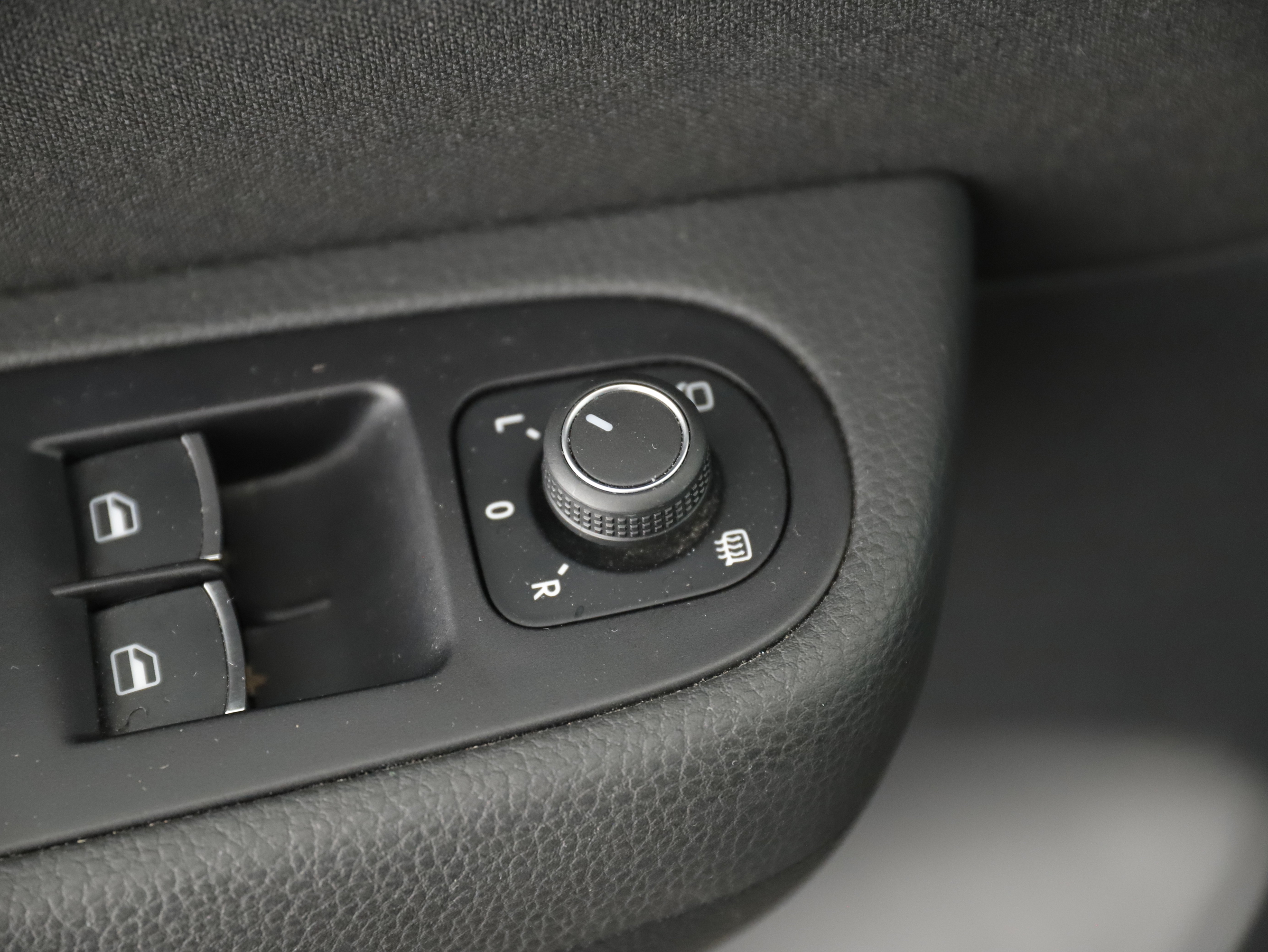 Seat Alhambra 711 1.4 TSI Executive | Bild 27 von 30