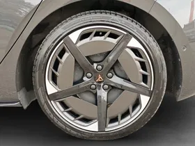 Cupra Born 77/82 e-Boost 170kW | Thumbnail 6 von 20