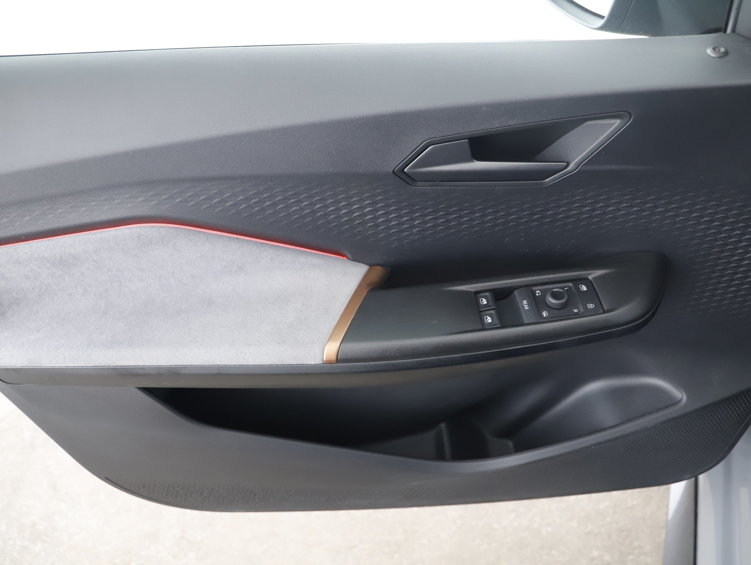 Cupra Born 170 W | Bild 17 von 20