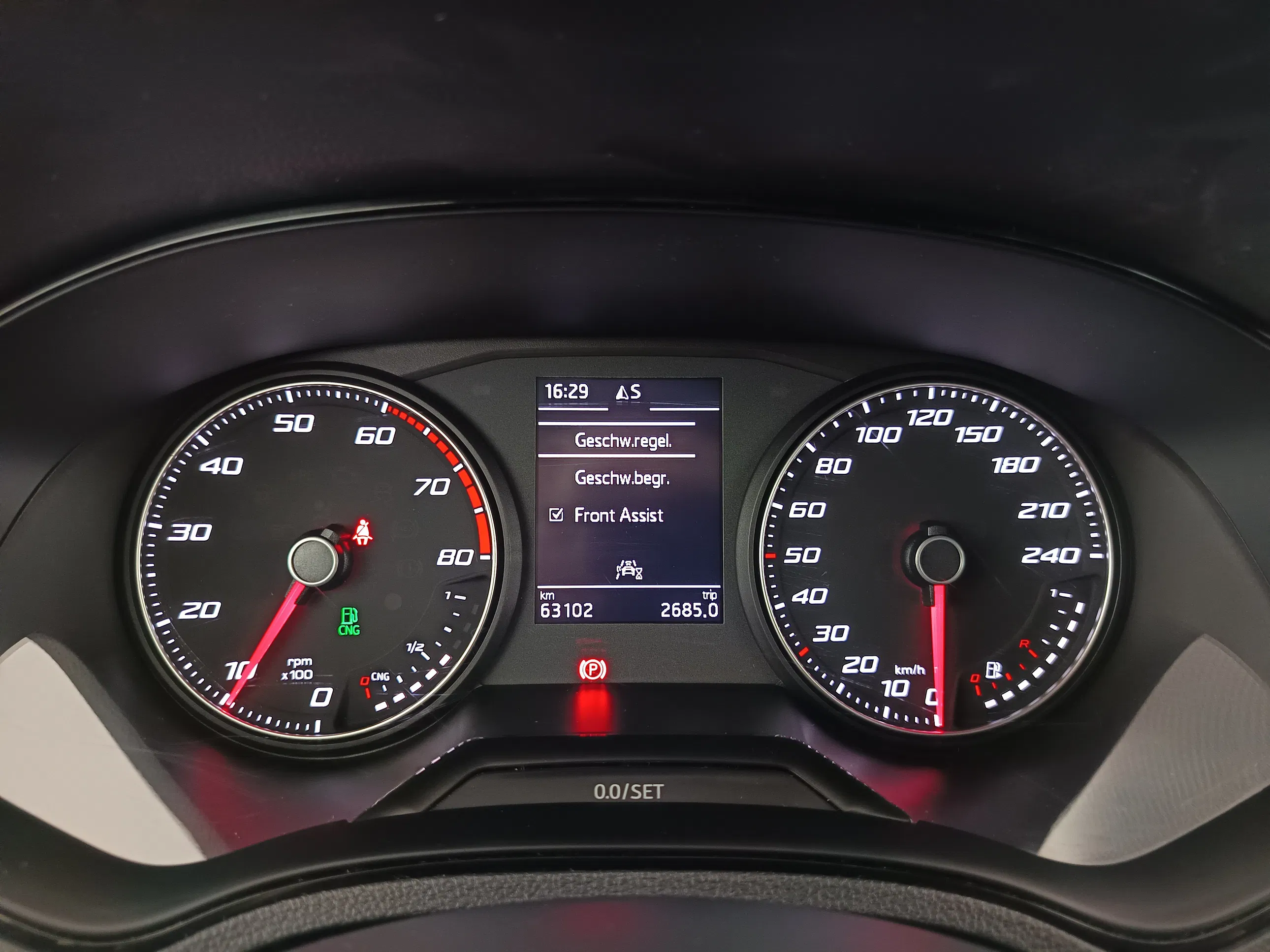 Seat Arona 1.0 TGI FR | Bild 15 von 30