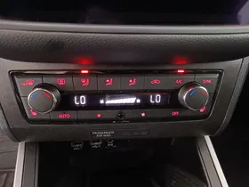 Seat Arona 1.0 TGI FR | Thumbnail 27 von 30