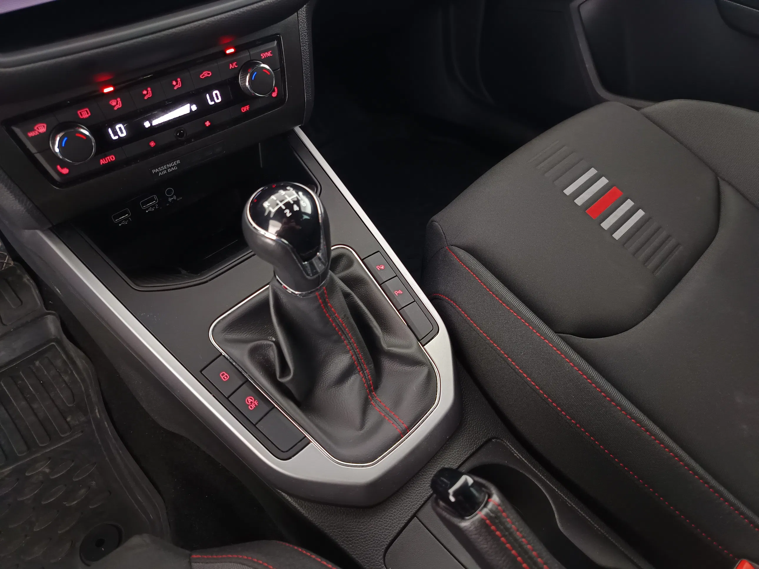 Seat Arona 1.0 TGI FR | Bild 28 von 30