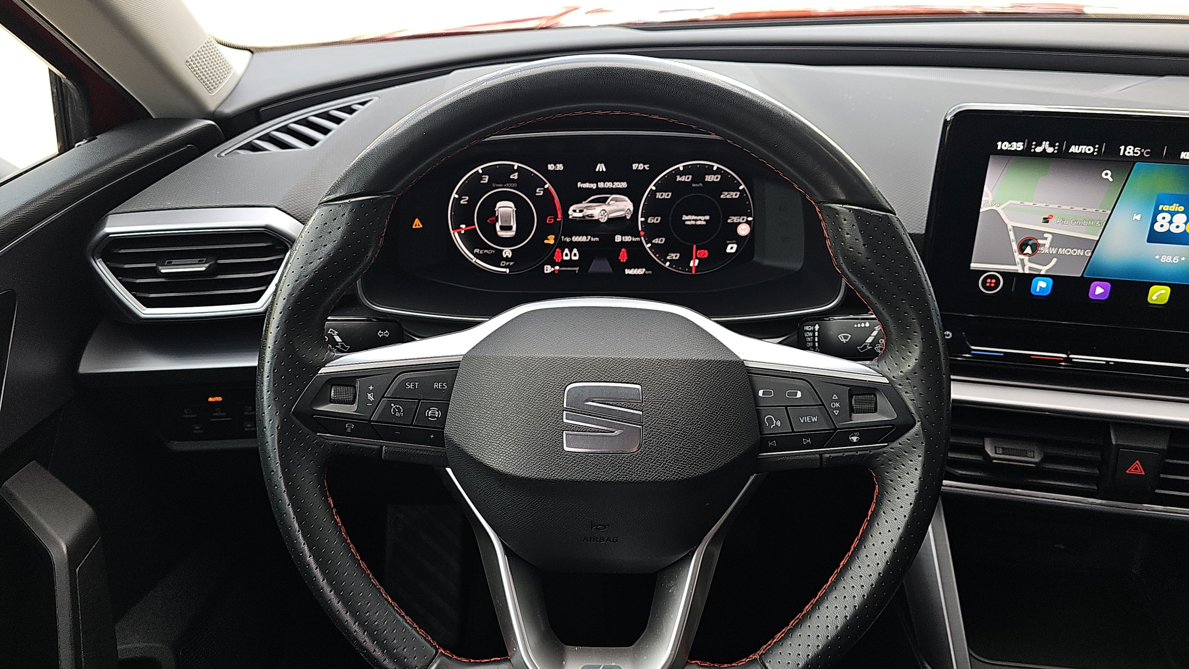 Seat Leon Sportstourer 2.0 TDI FR | Bild 8 von 22