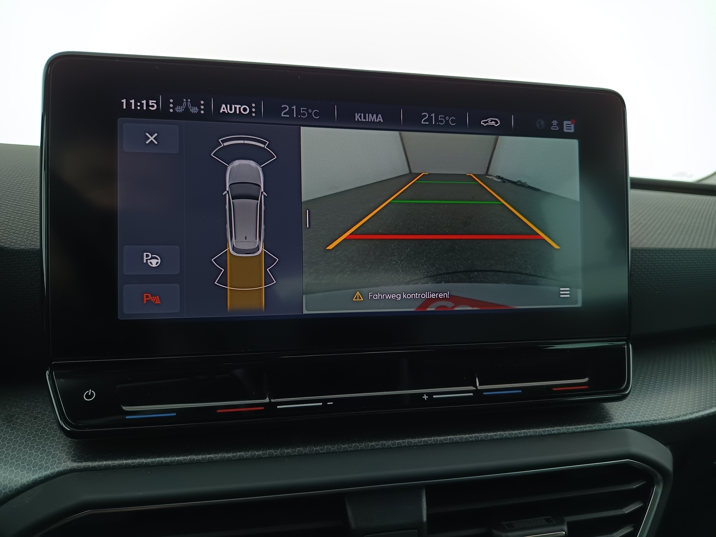 Seat Leon Sportstourer 2.0 TDI Style | Bild 23 von 31