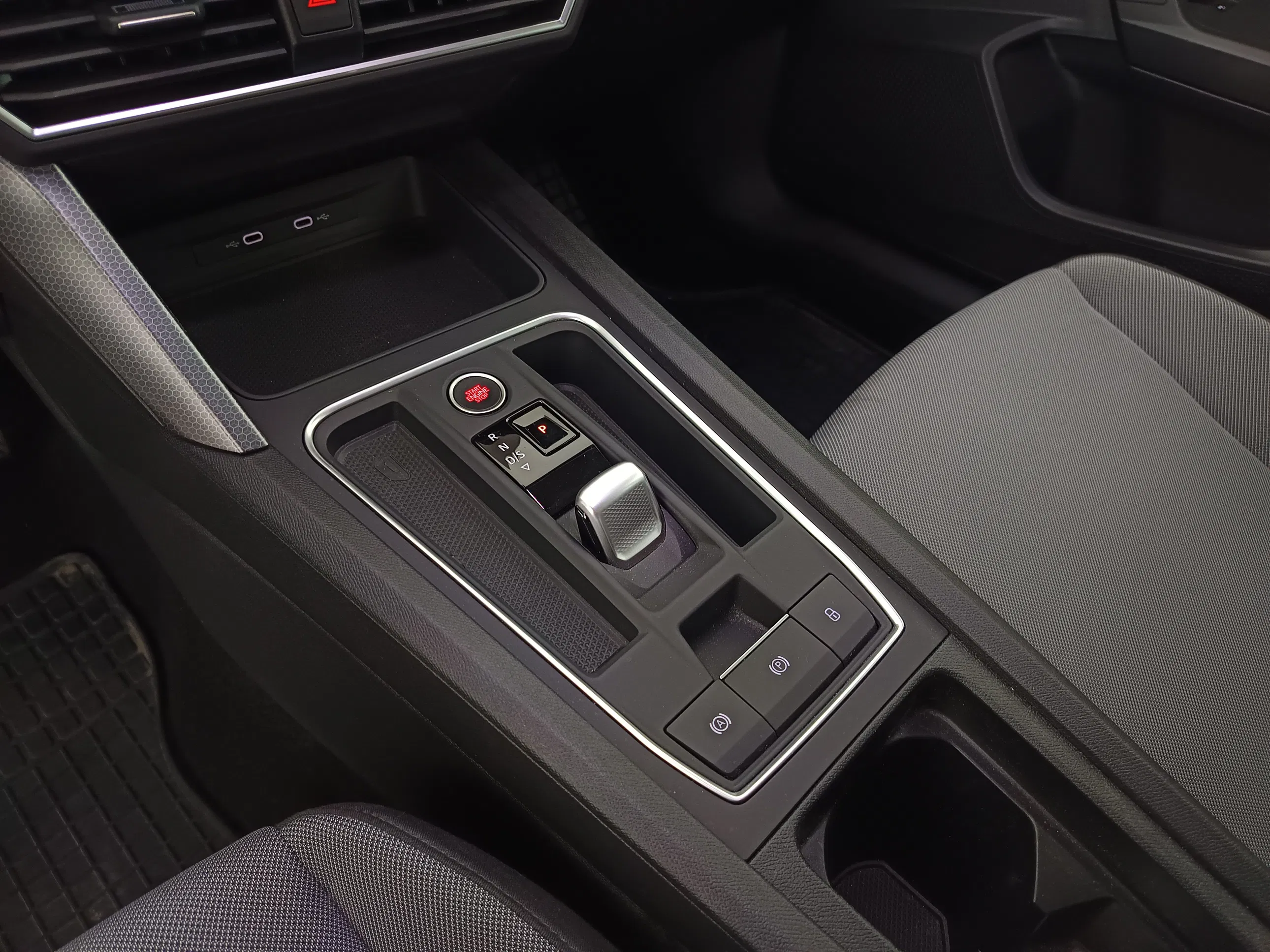 Seat Leon Sportstourer 2.0 TDI Style | Bild 27 von 31