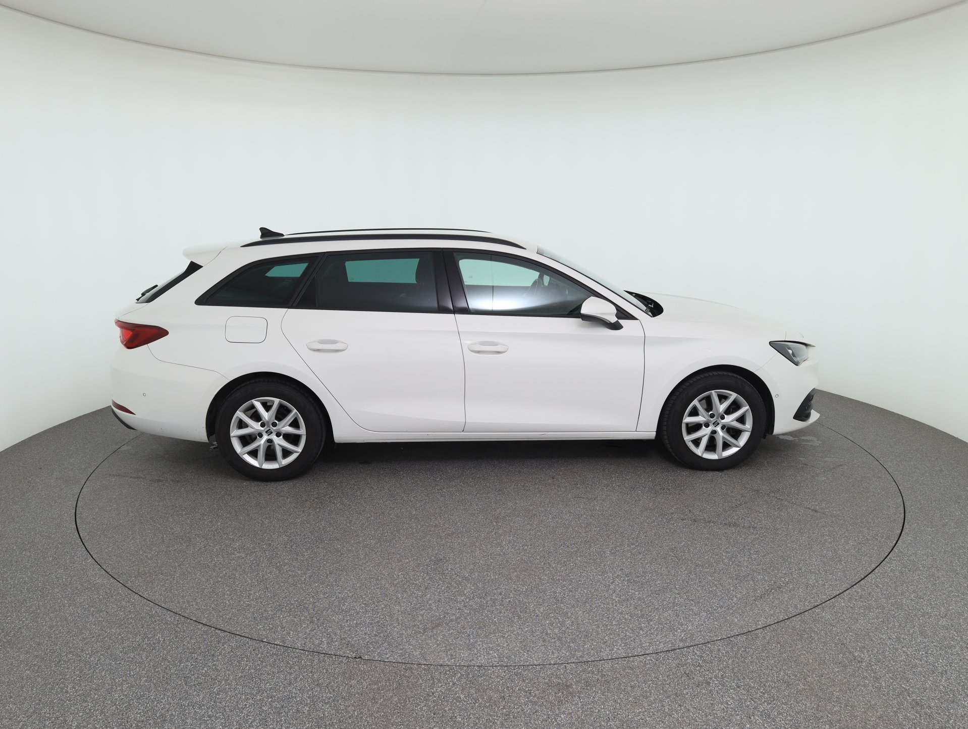 Seat Leon Sportstourer 2.0 TDI Style | Bild 5 von 31