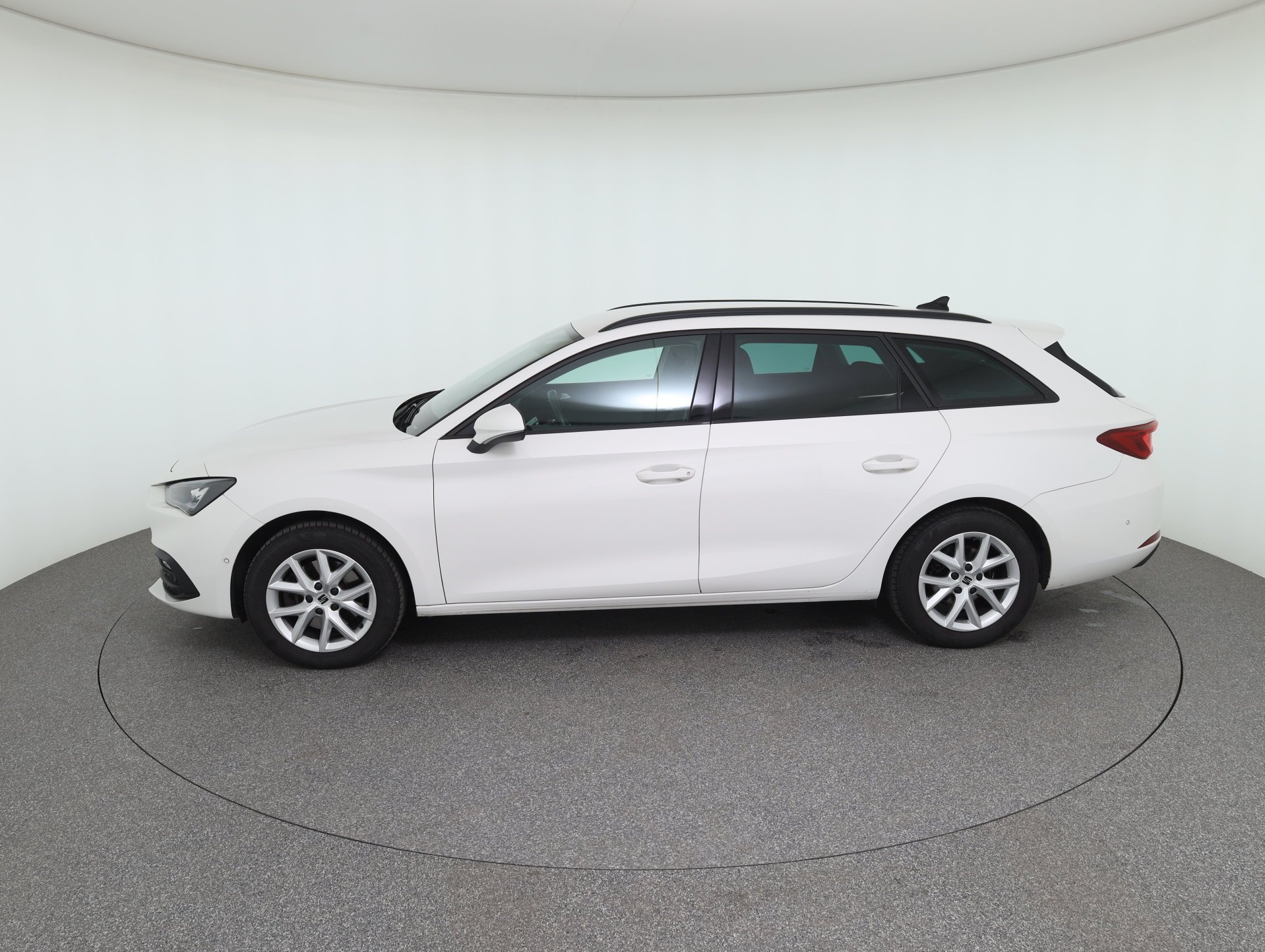 Seat Leon Sportstourer 2.0 TDI Style | Bild 9 von 31