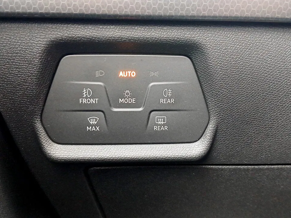 Seat Leon Sportstourer 1.0 TSI Style | Bild 10 von 24