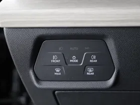 Seat Leon Sportstourer 2.0 TDI Xcellence | Thumbnail 17 von 25