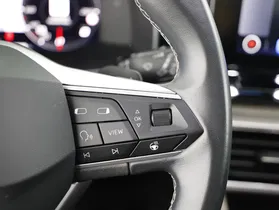 Seat Leon Sportstourer 2.0 TDI Xcellence | Thumbnail 18 von 25