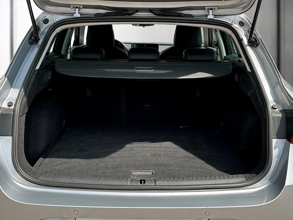 Seat Leon ST 2.0 TDI 4Drive FR DSG | Bild 14 von 24