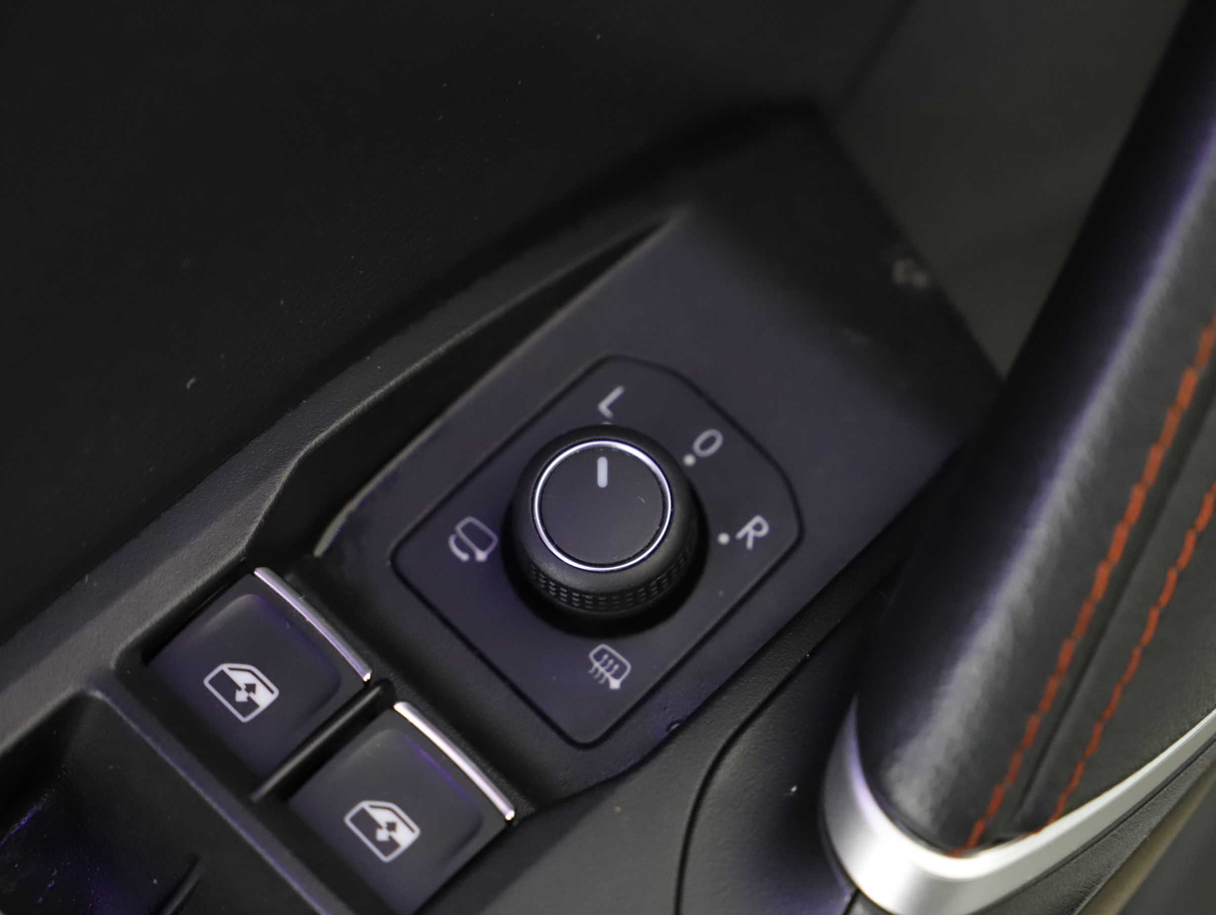 Seat Leon ST 2.0 TDI 4Drive FR DSG | Bild 16 von 24