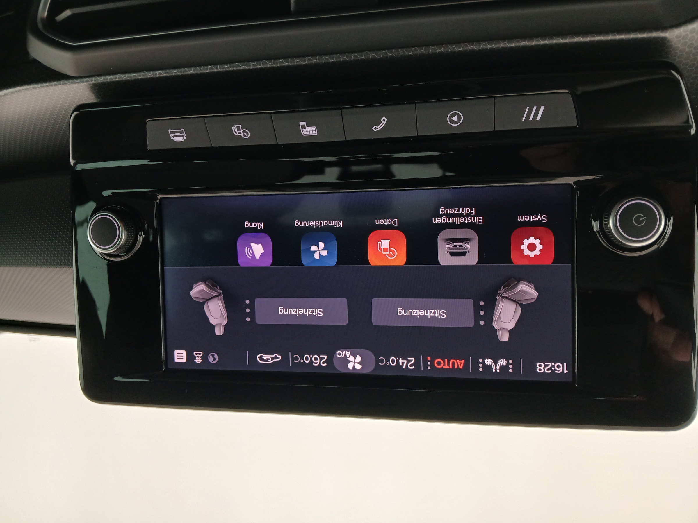 Seat Leon Sportstourer 1.0 TSI Style | Bild 23 von 31