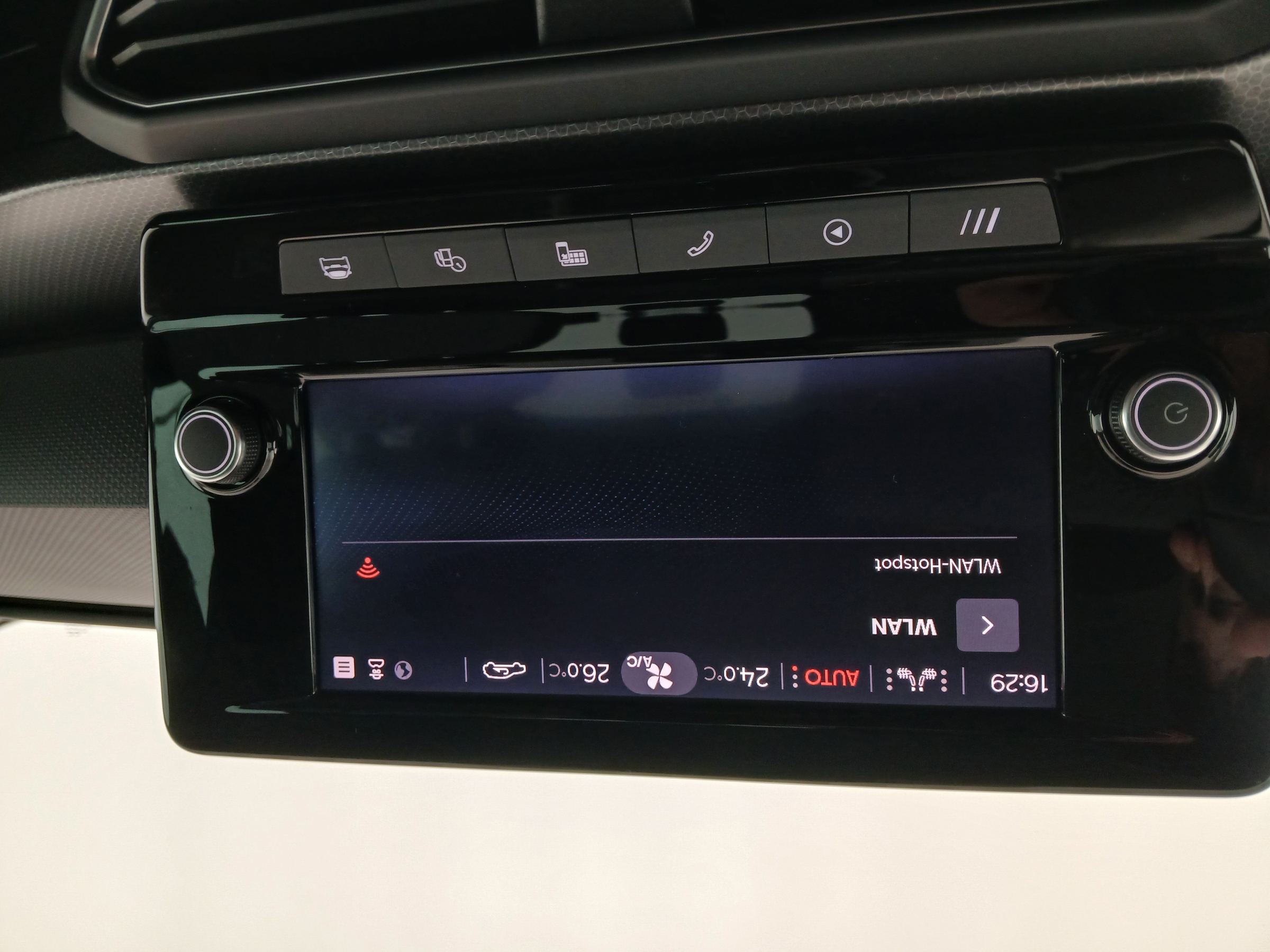 Seat Leon Sportstourer 1.0 TSI Style | Bild 27 von 31