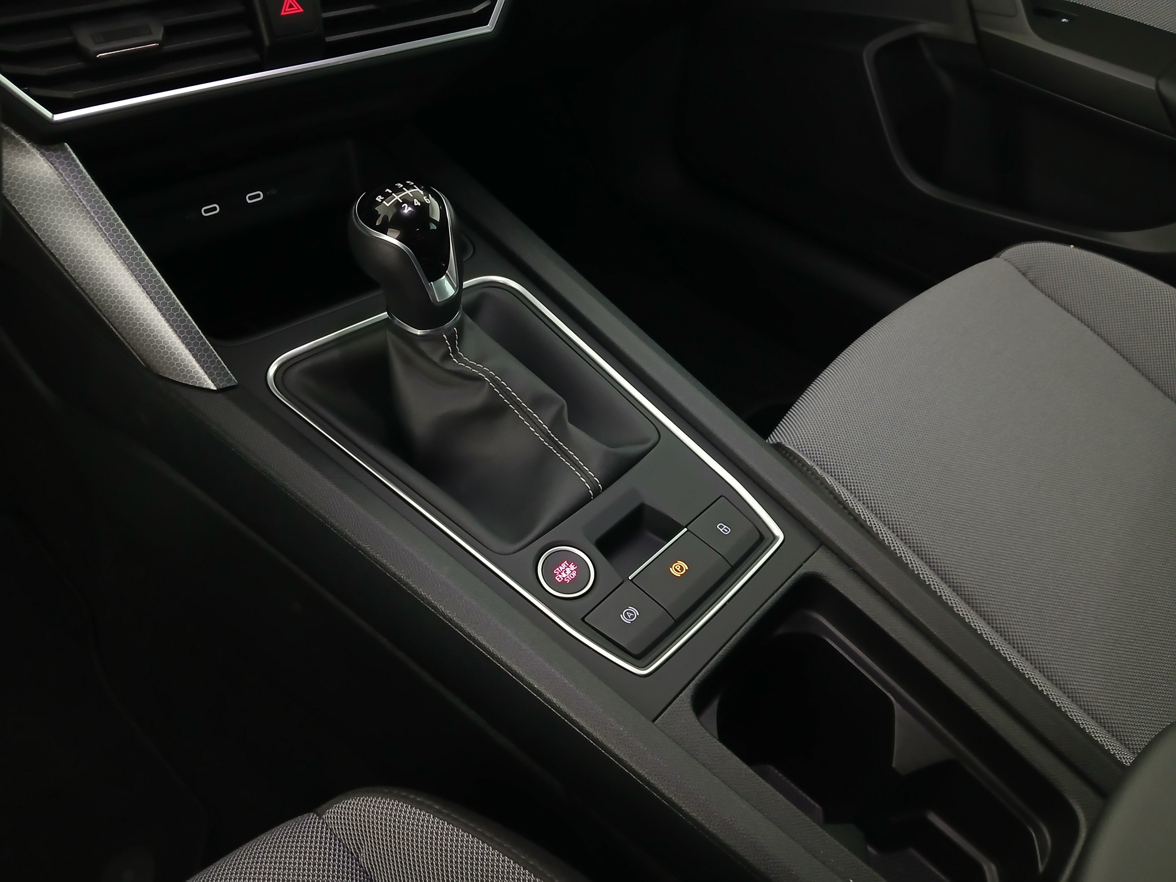 Seat Leon Sportstourer 1.0 TSI Style | Bild 28 von 31