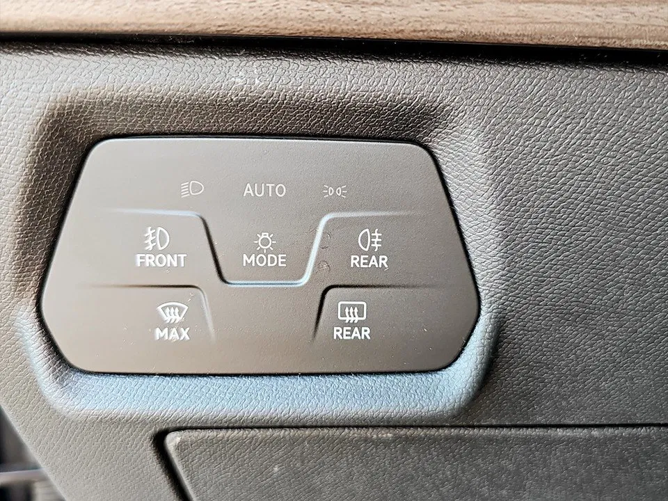 Seat Leon Sportstourer 2.0 TDI Xcellence | Bild 10 von 25