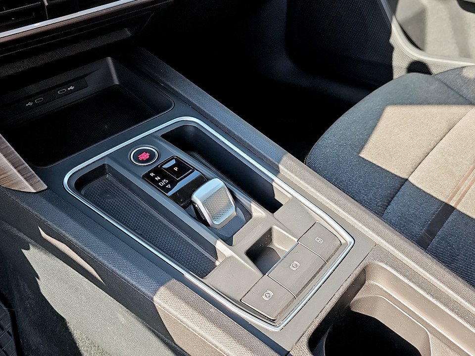 Seat Leon Sportstourer 2.0 TDI Xcellence | Bild 22 von 25