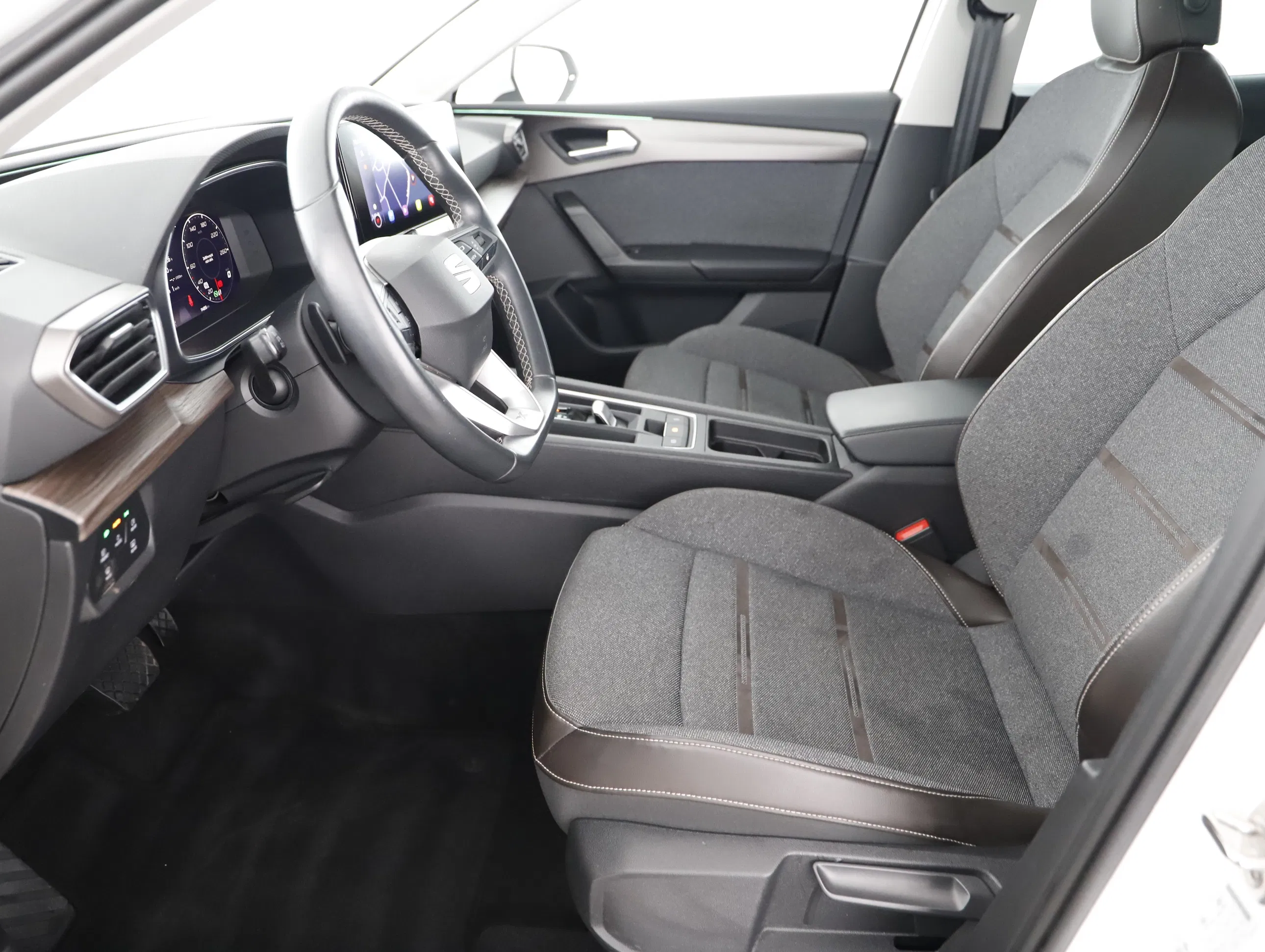 Seat Leon 2.0 TDI DSG Xcellence | Bild 7 von 20
