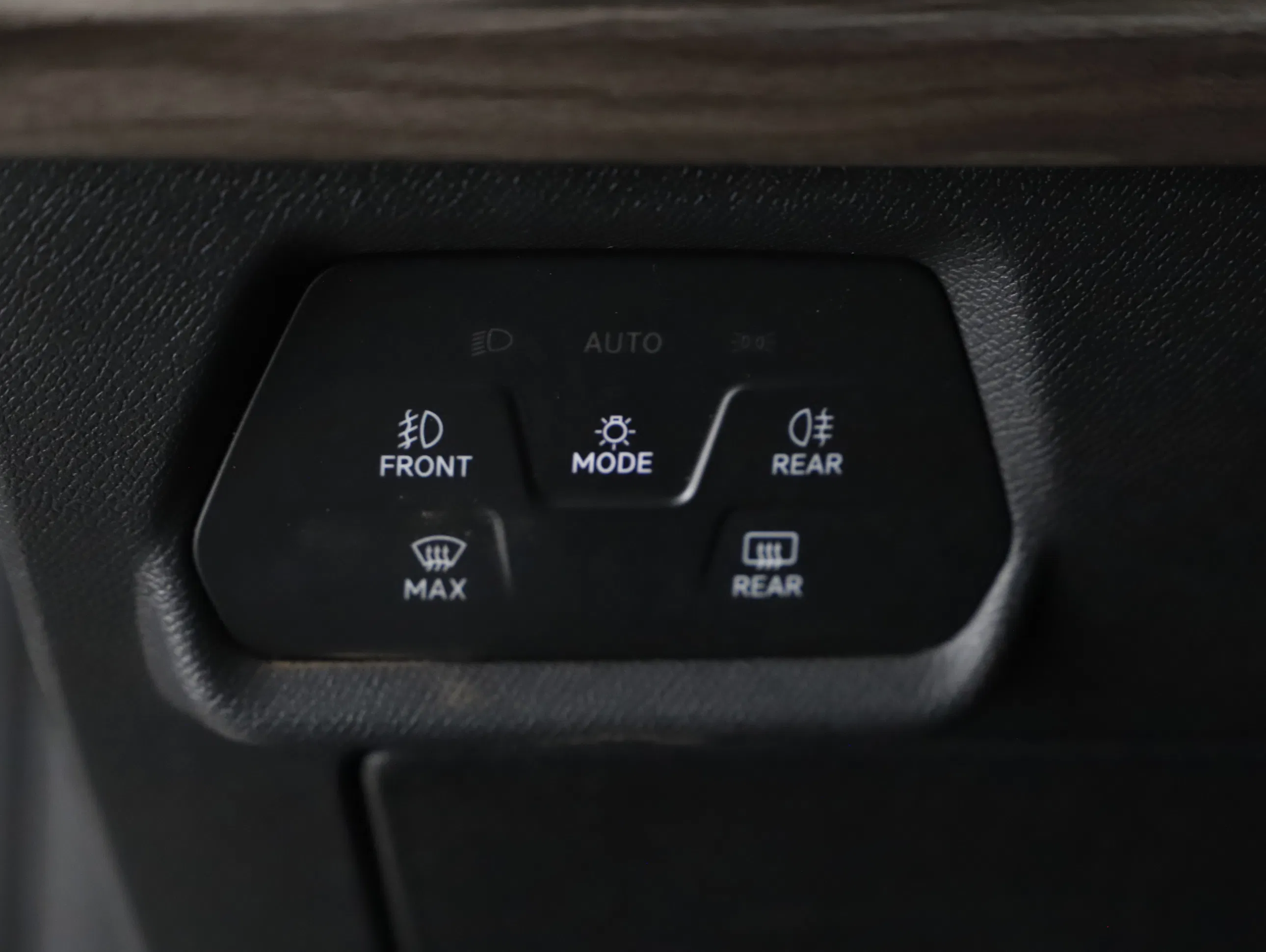Seat Leon 2.0 TDI DSG Xcellence | Bild 6 von 20