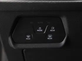 Seat Leon 2.0 TDI Reference | Thumbnail 17 von 20