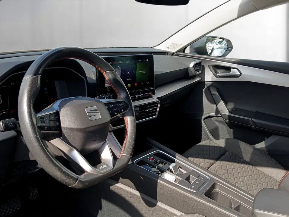 Seat Leon 1.5 eTSI FR DSG | Bild 10 von 22