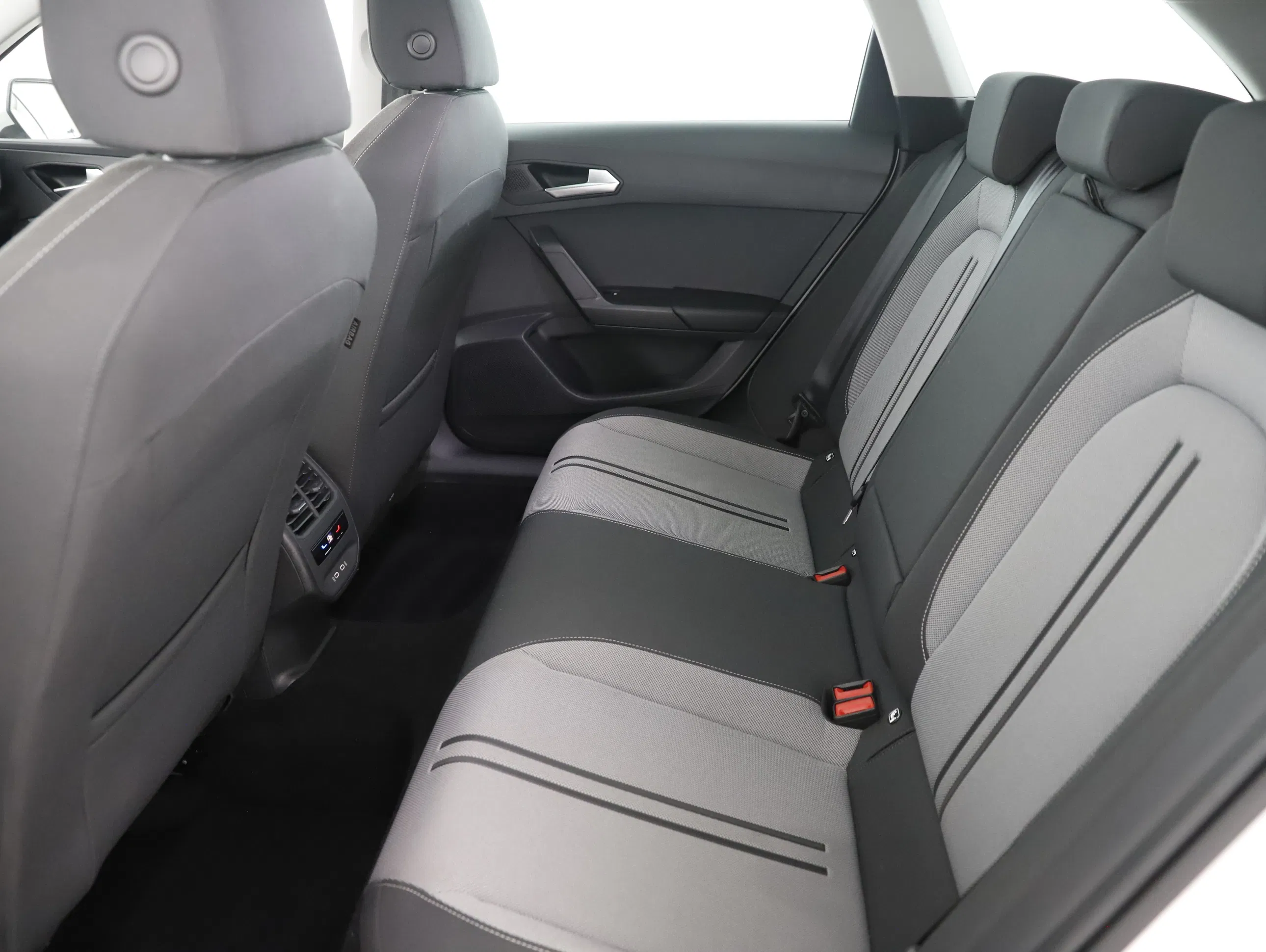 Seat Leon Sportstourer 2.0 TDI Style | Bild 23 von 30