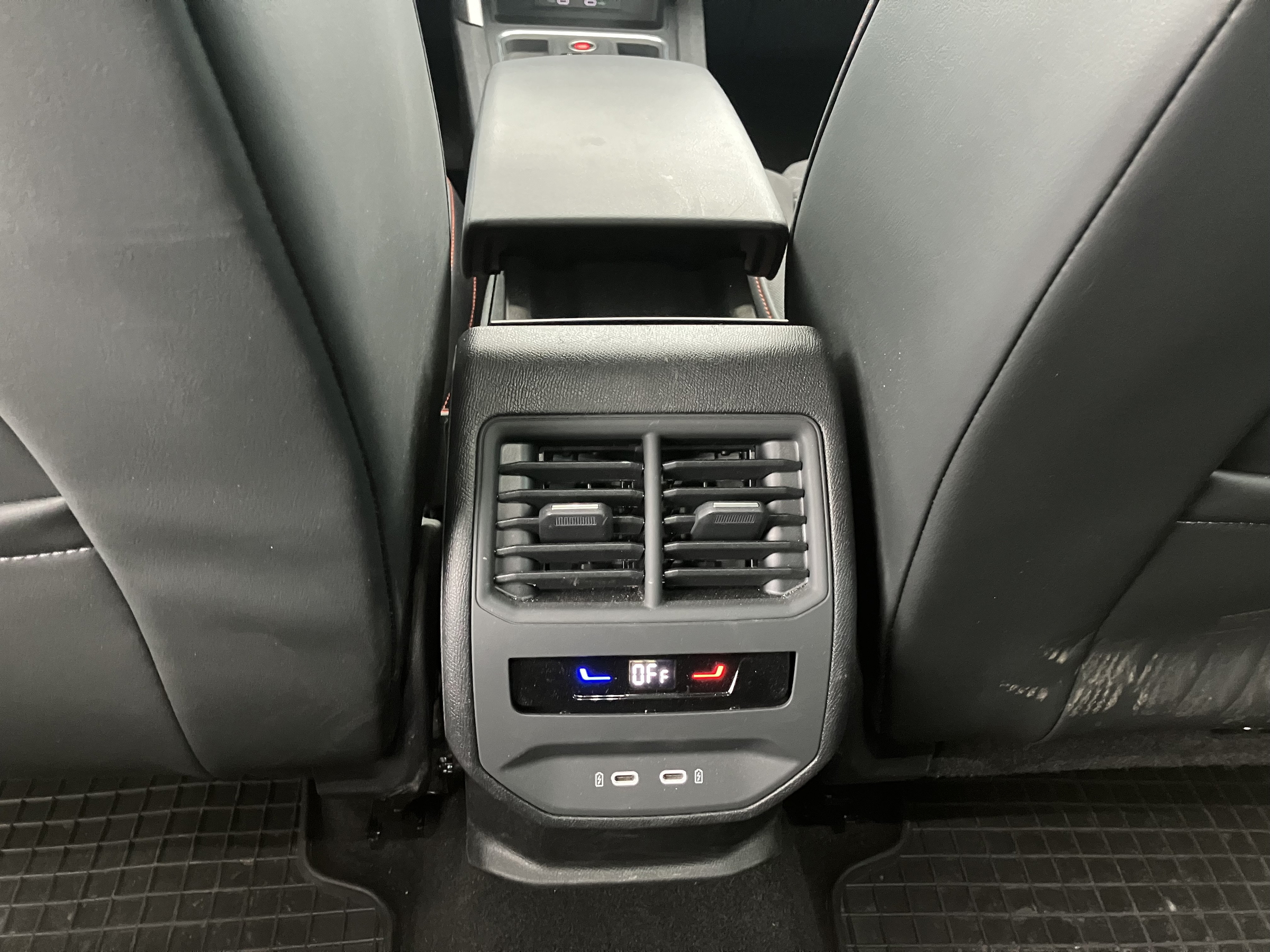 Seat Leon 2.0 TDI FR | Bild 18 von 31