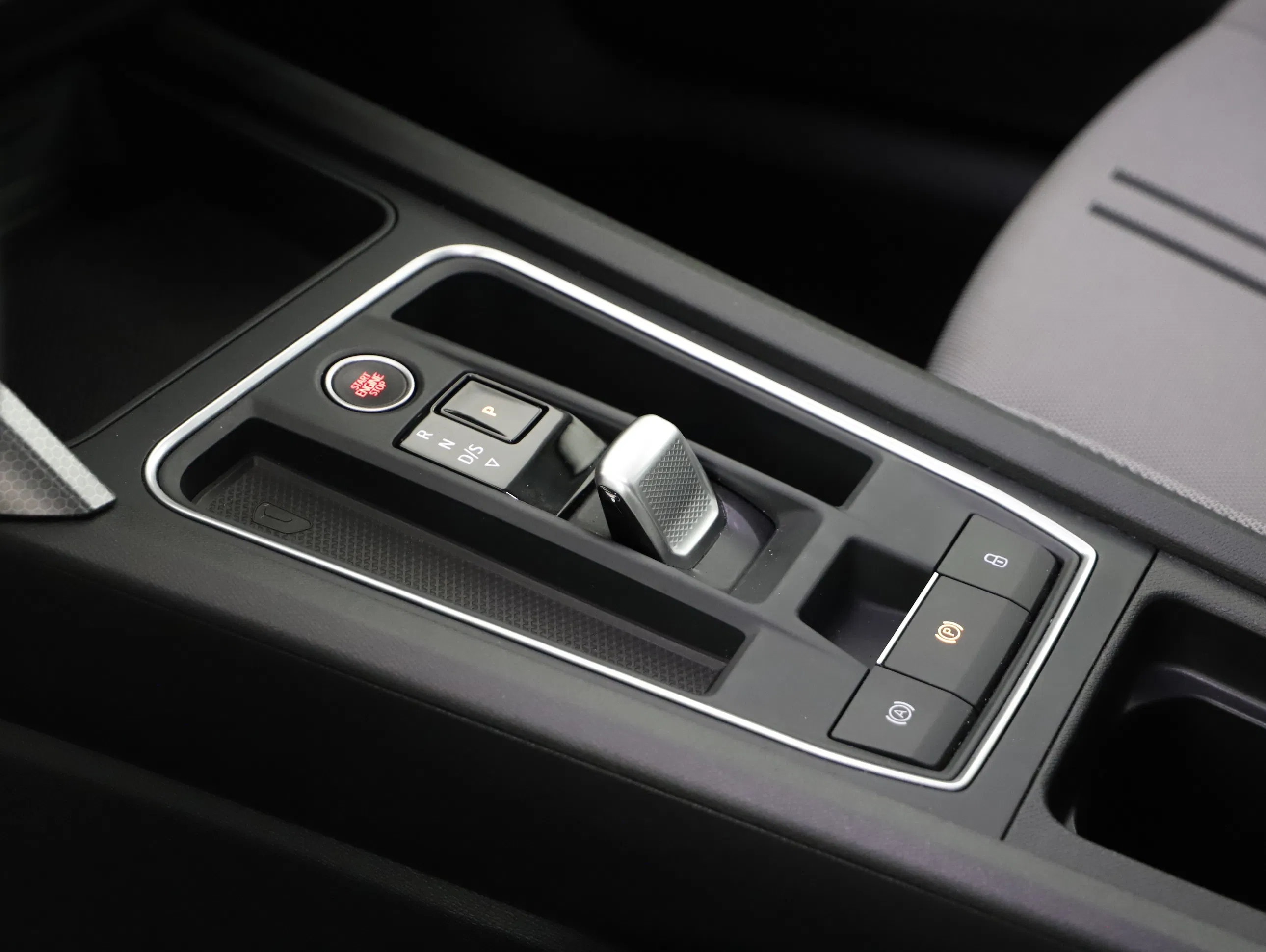 Seat Leon ST 2.0 TDI Style DSG | Bild 18 von 21