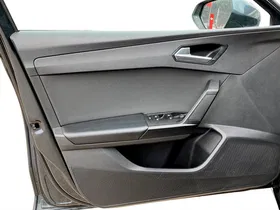 Seat Leon ST 2.0 TDI Reference | Thumbnail 14 von 20