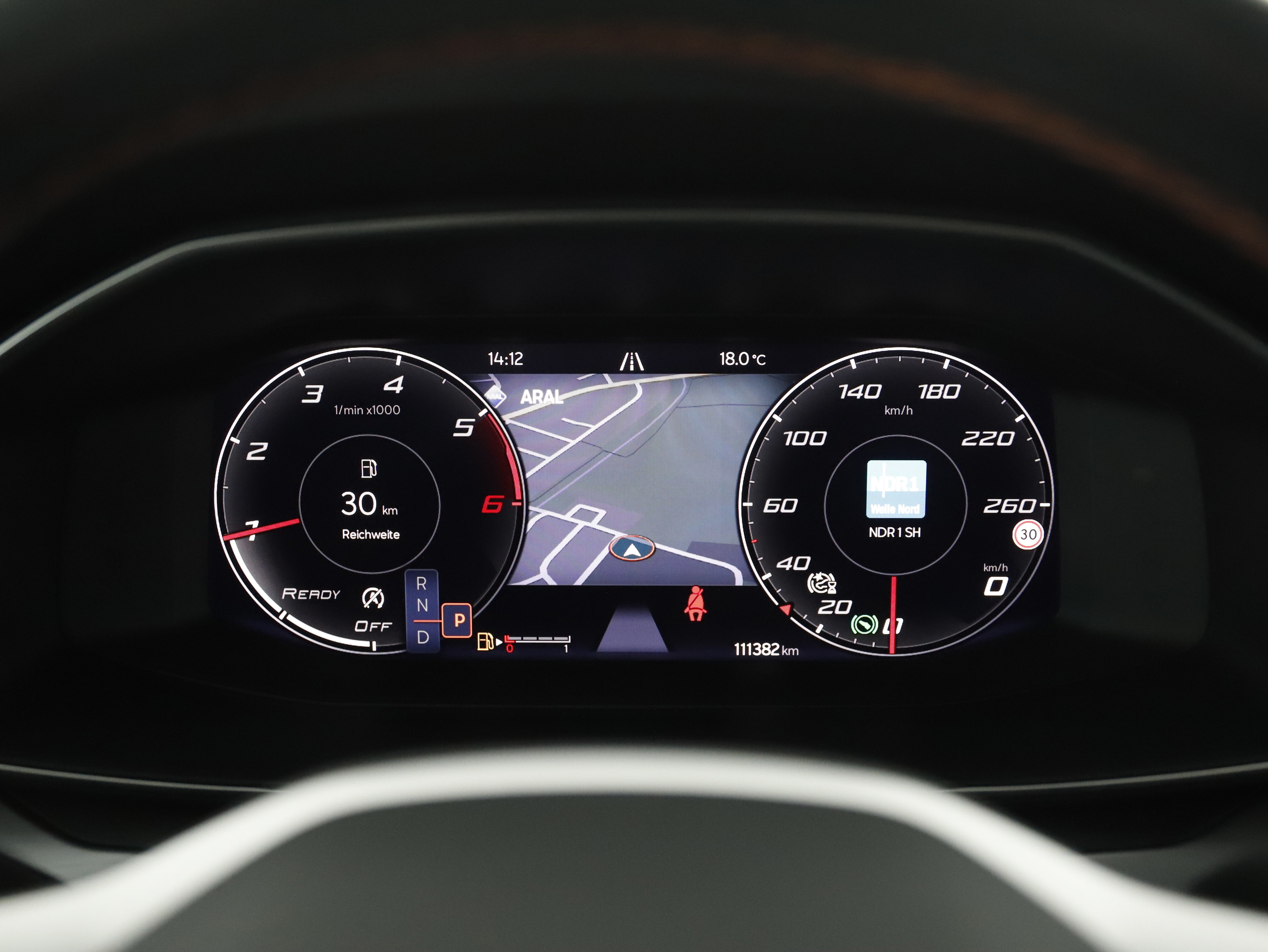 Seat Leon Sportstourer 2.0 TDI FR | Bild 14 von 26