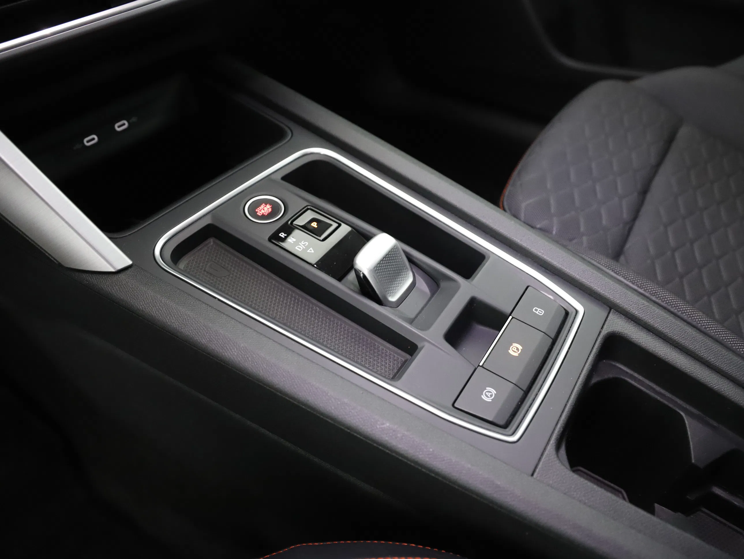 Seat Leon Sportstourer 2.0 TDI FR | Bild 21 von 26