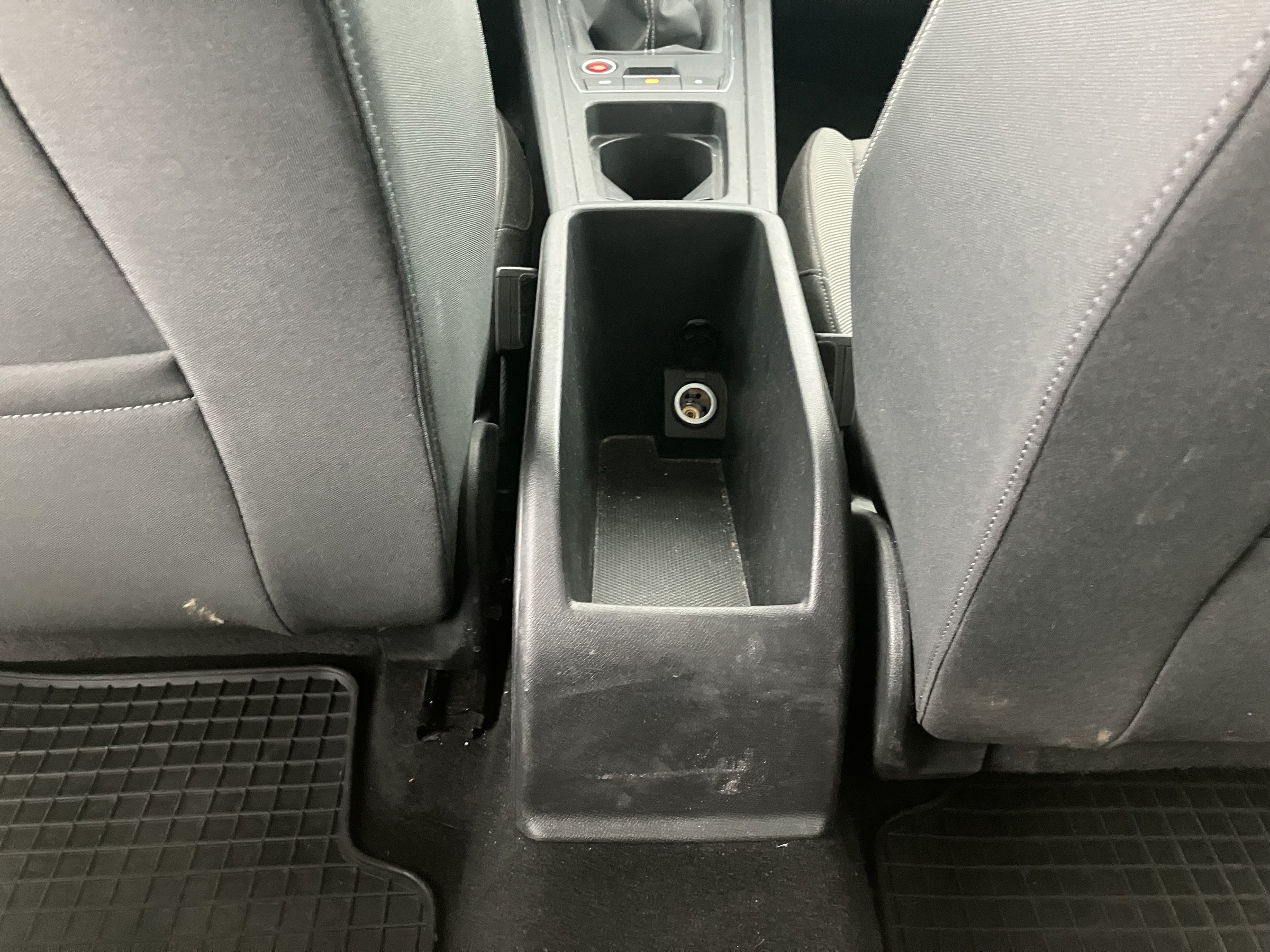 Seat Leon 2.0 TDI Style | Bild 20 von 31