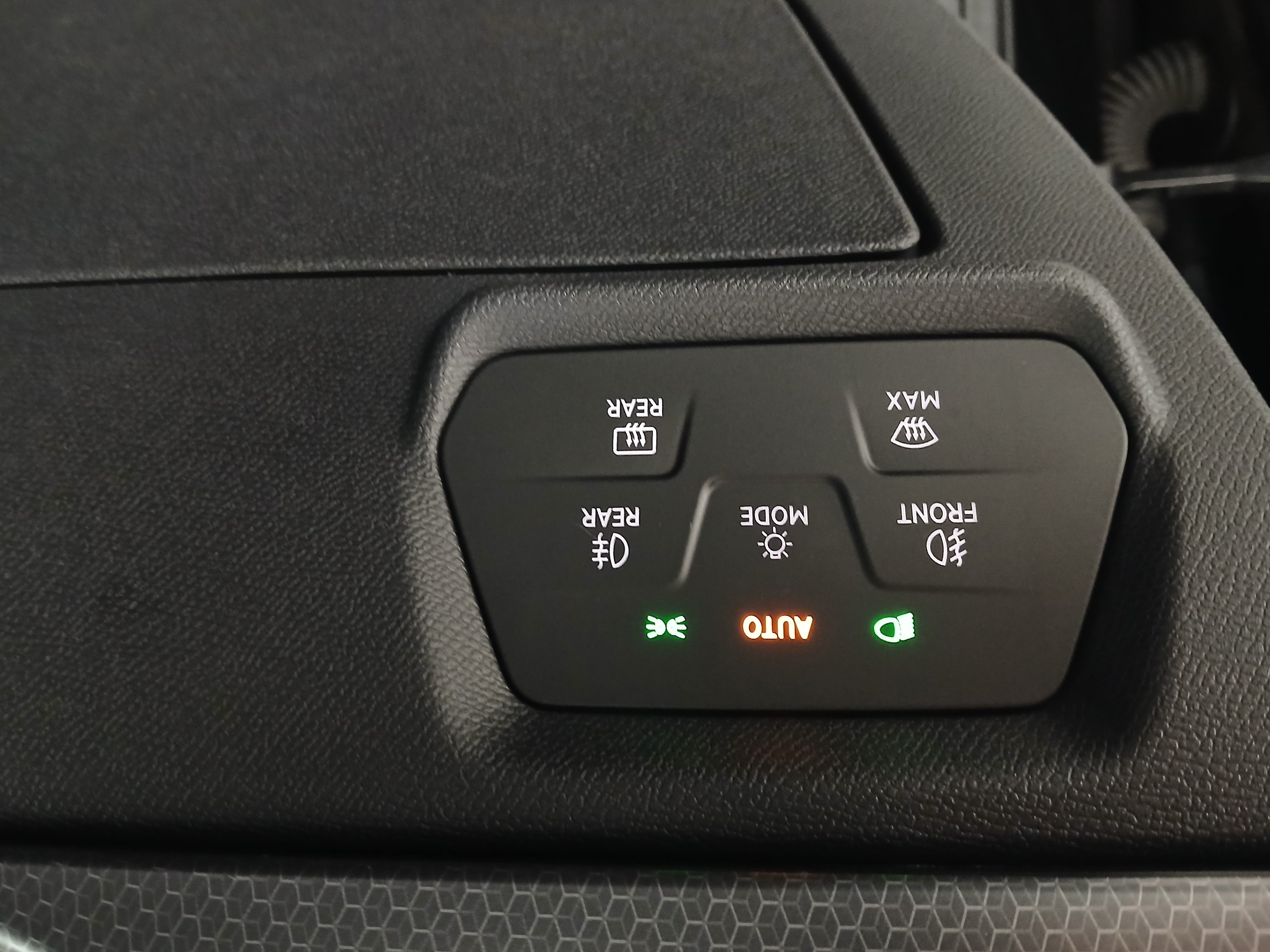 Seat Leon 2.0 TDI Style | Bild 13 von 28