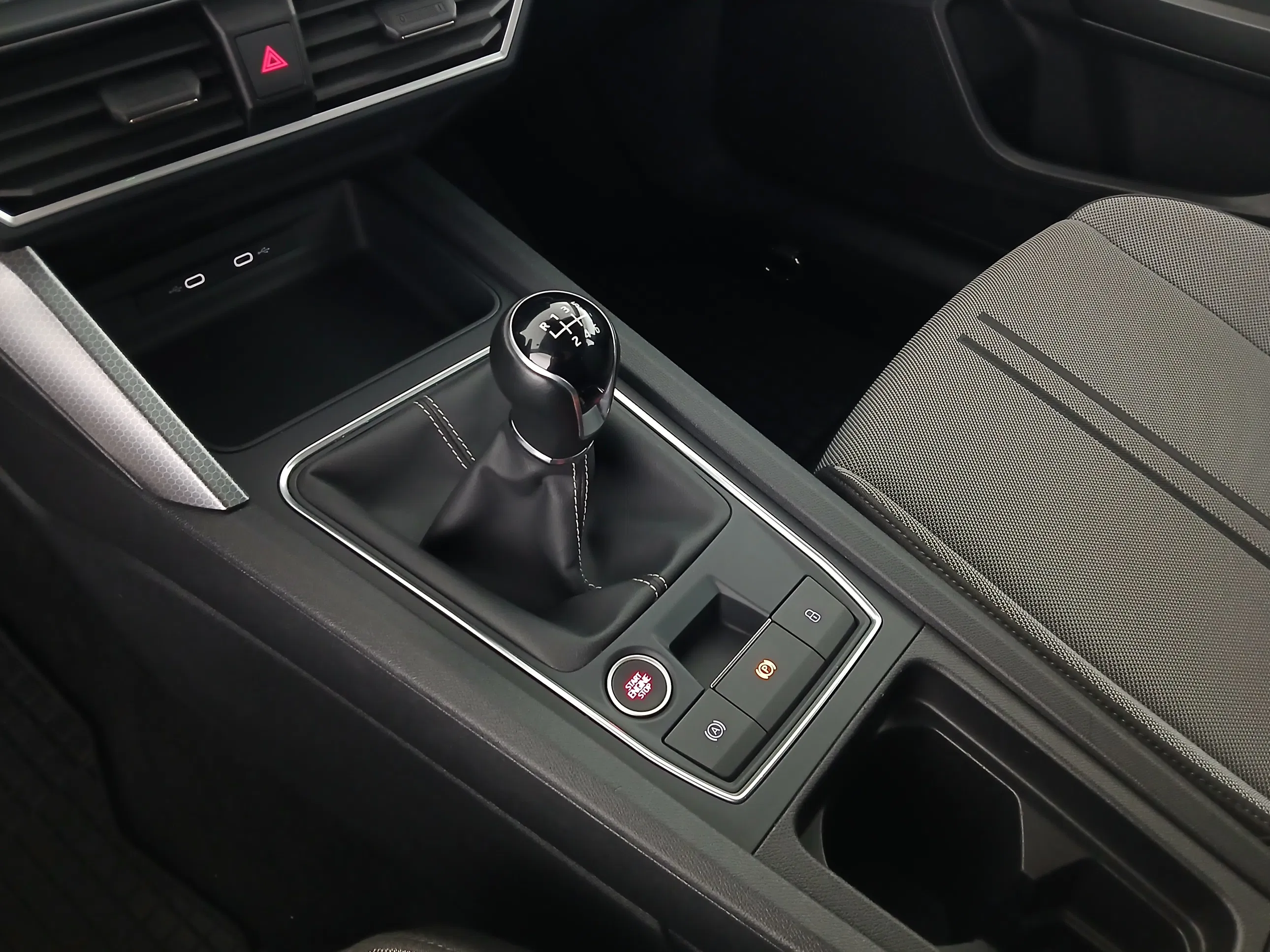 Seat Leon 2.0 TDI Style | Bild 24 von 28