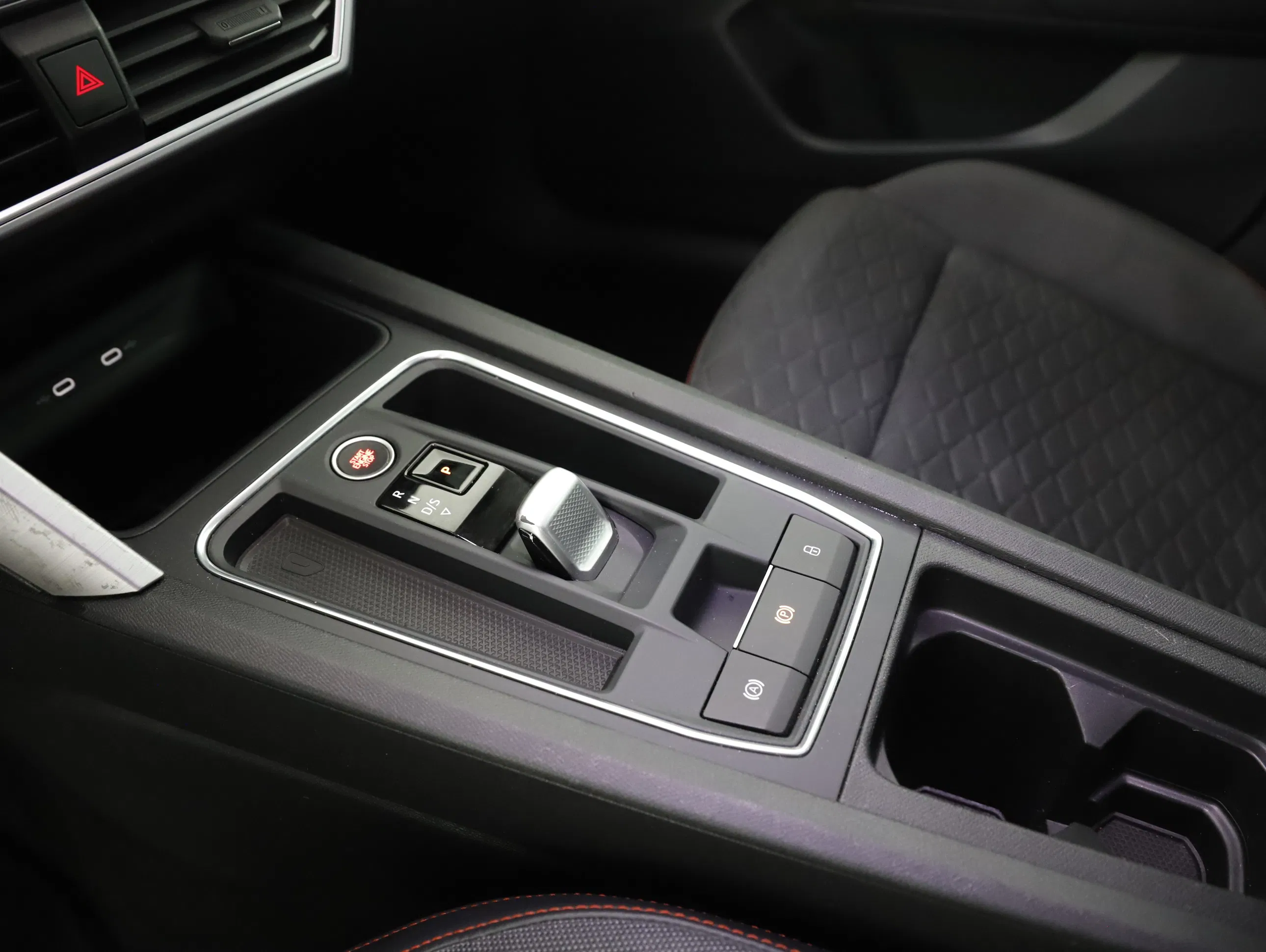 Seat Leon Sportstourer 2.0 TDI FR | Bild 16 von 31