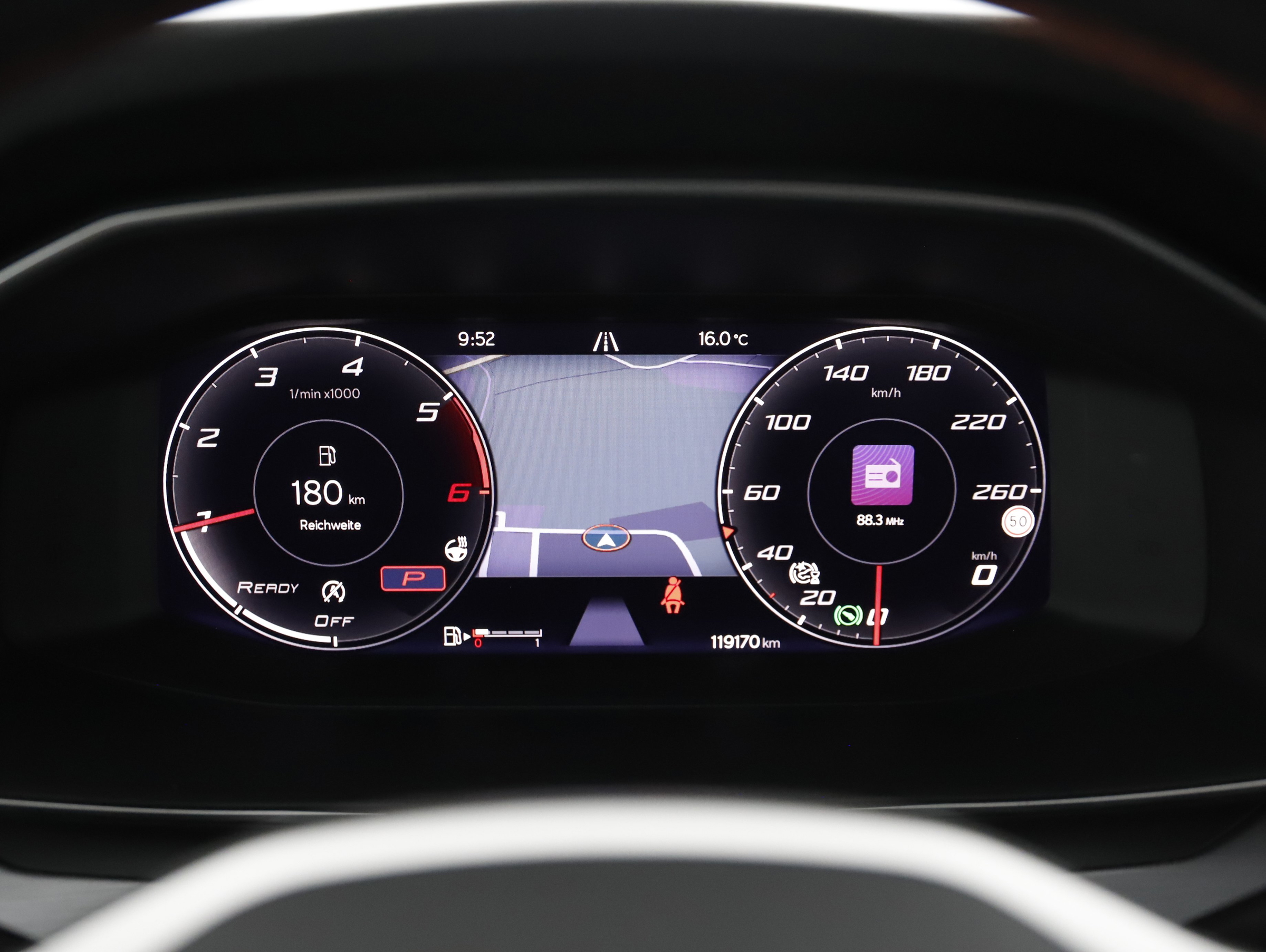 Seat Leon Sportstourer 2.0 TDI FR | Bild 19 von 31