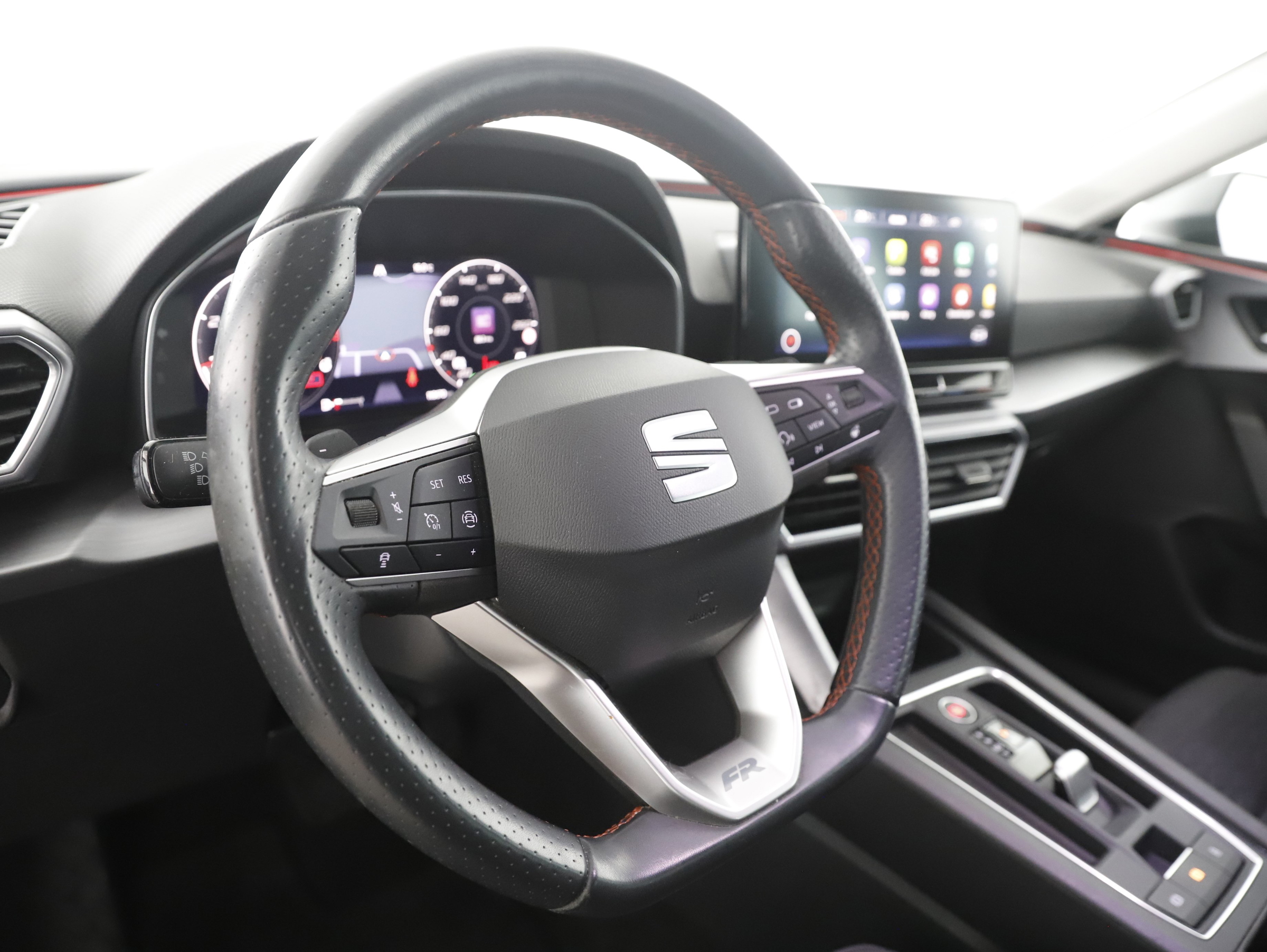 Seat Leon Sportstourer 2.0 TDI FR | Bild 9 von 31