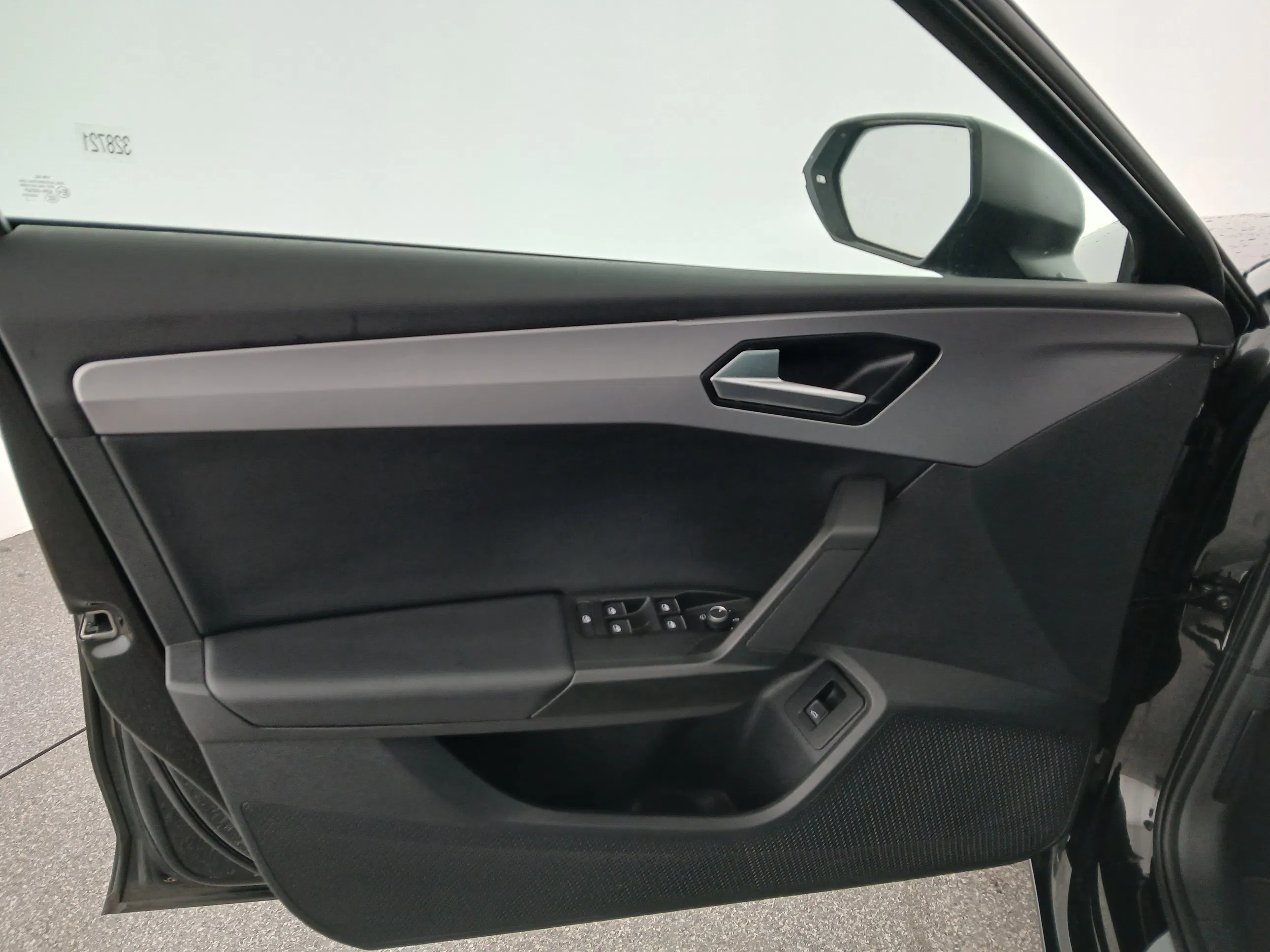 Seat Leon Sportstourer 2.0 TDI 4Drive FR | Bild 11 von 31