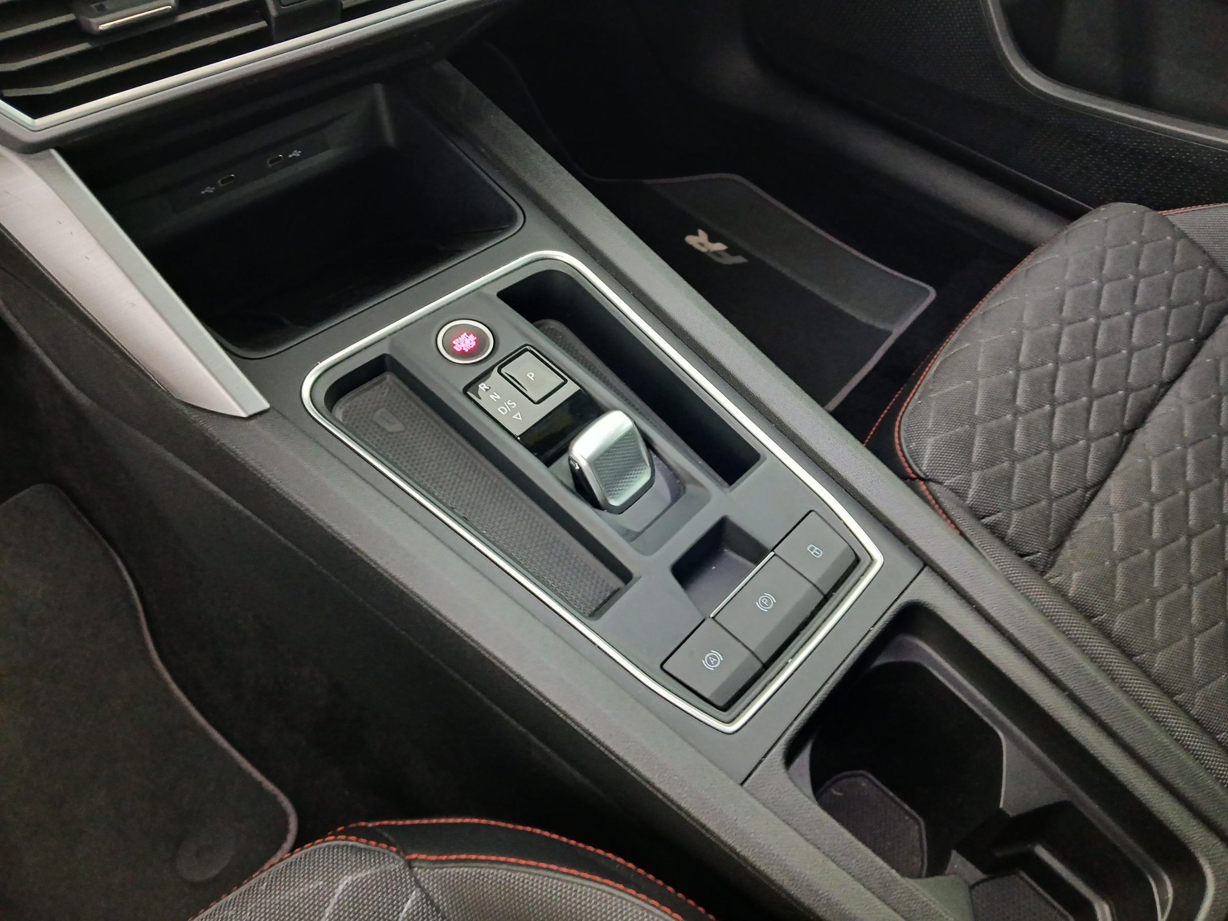 Seat Leon Sportstourer 2.0 TDI 4Drive FR | Bild 30 von 31