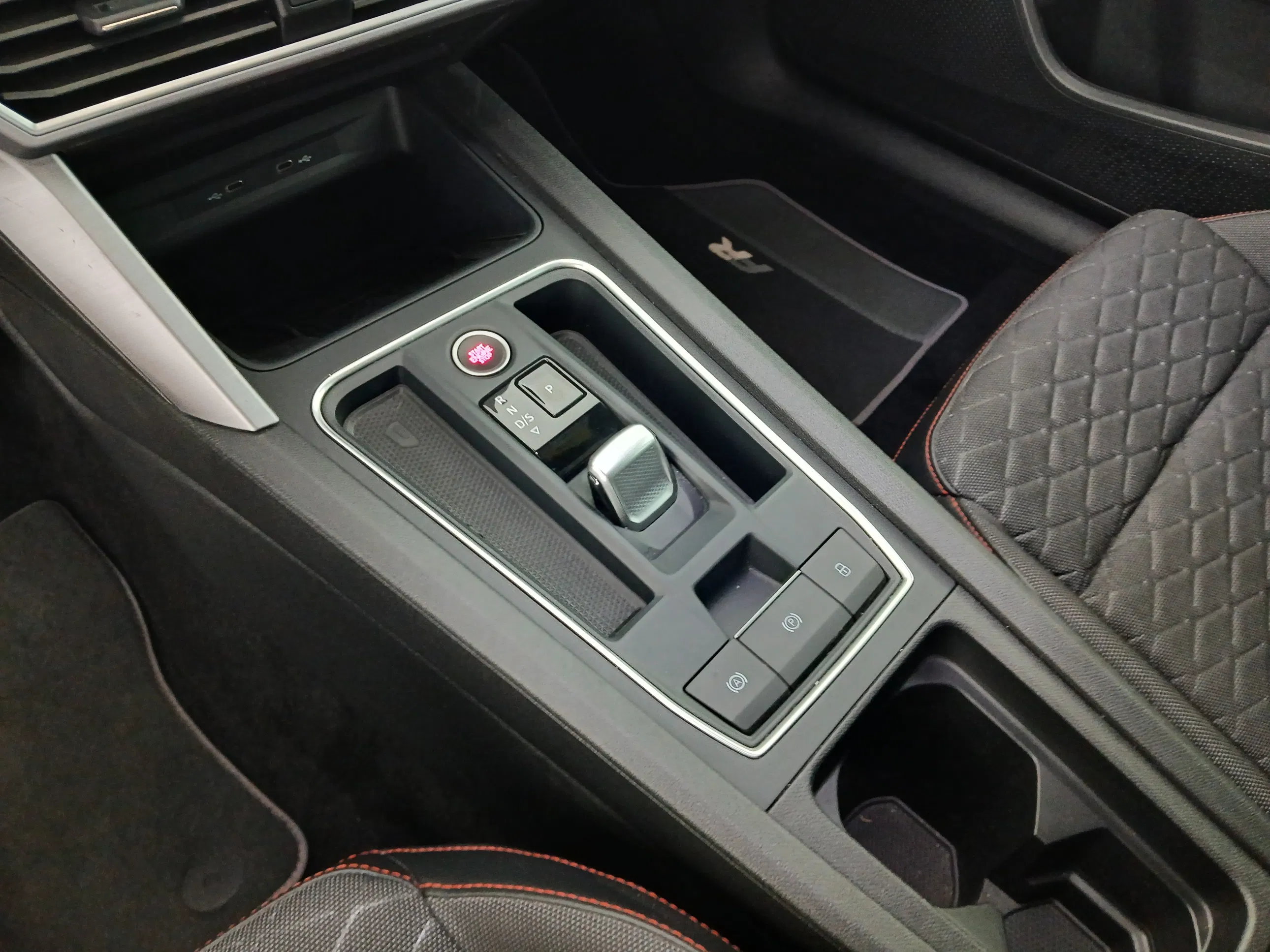 Seat Leon Sportstourer 2.0 TDI 4Drive FR | Bild 30 von 31