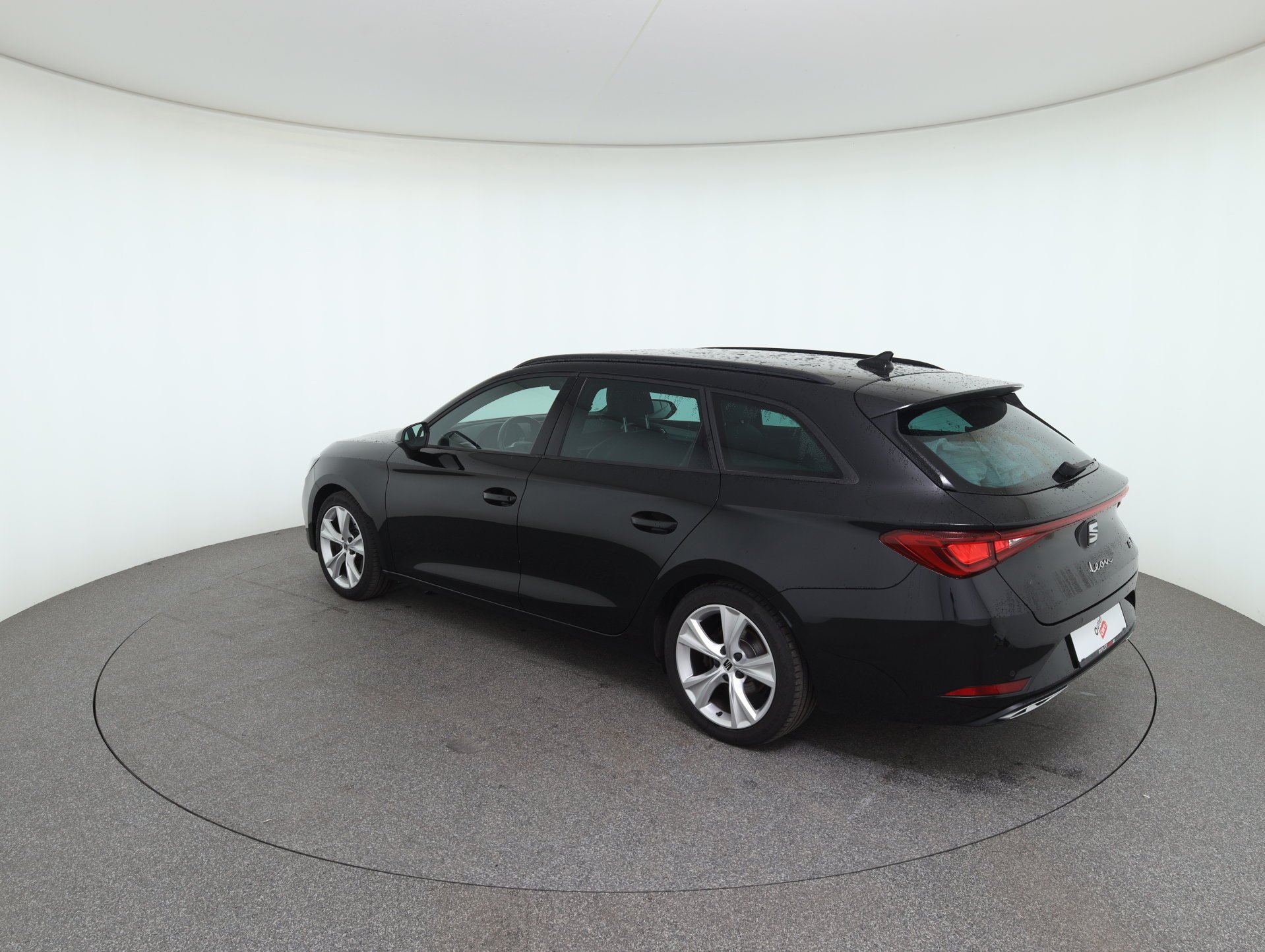 Seat Leon Sportstourer 2.0 TDI 4Drive FR | Bild 8 von 31