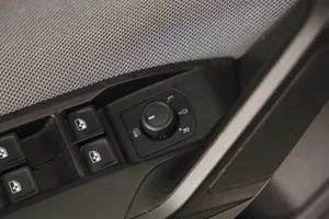 Seat Leon Sportstourer 2.0 TDI Style | Thumbnail 12 von 30