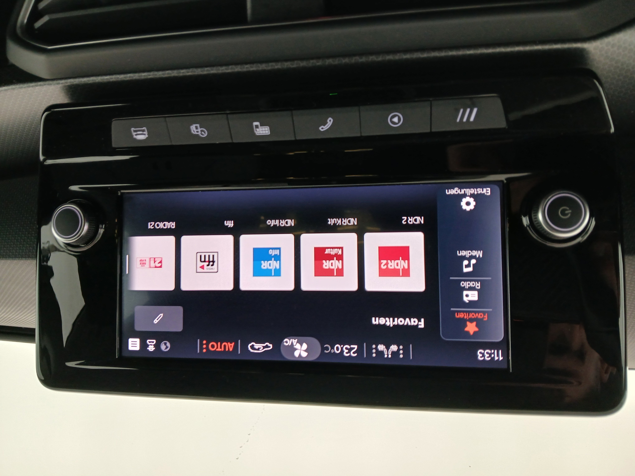 Seat Leon Sportstourer 2.0 TDI Style | Bild 20 von 30