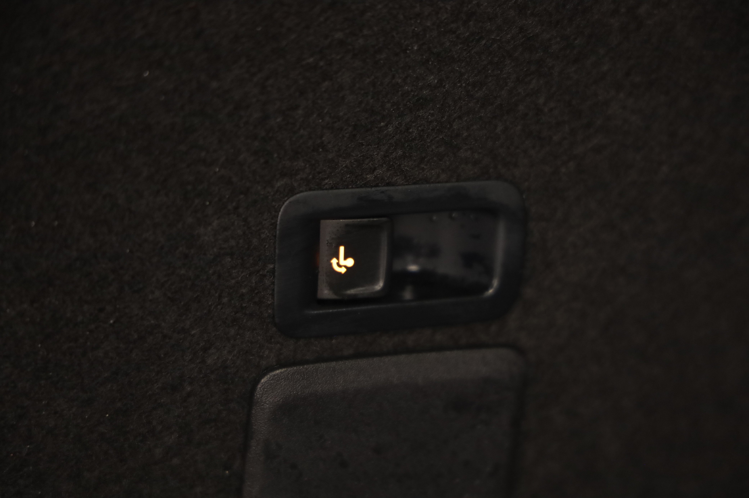 Seat Leon Sportstourer 2.0 TDI Style | Bild 27 von 30