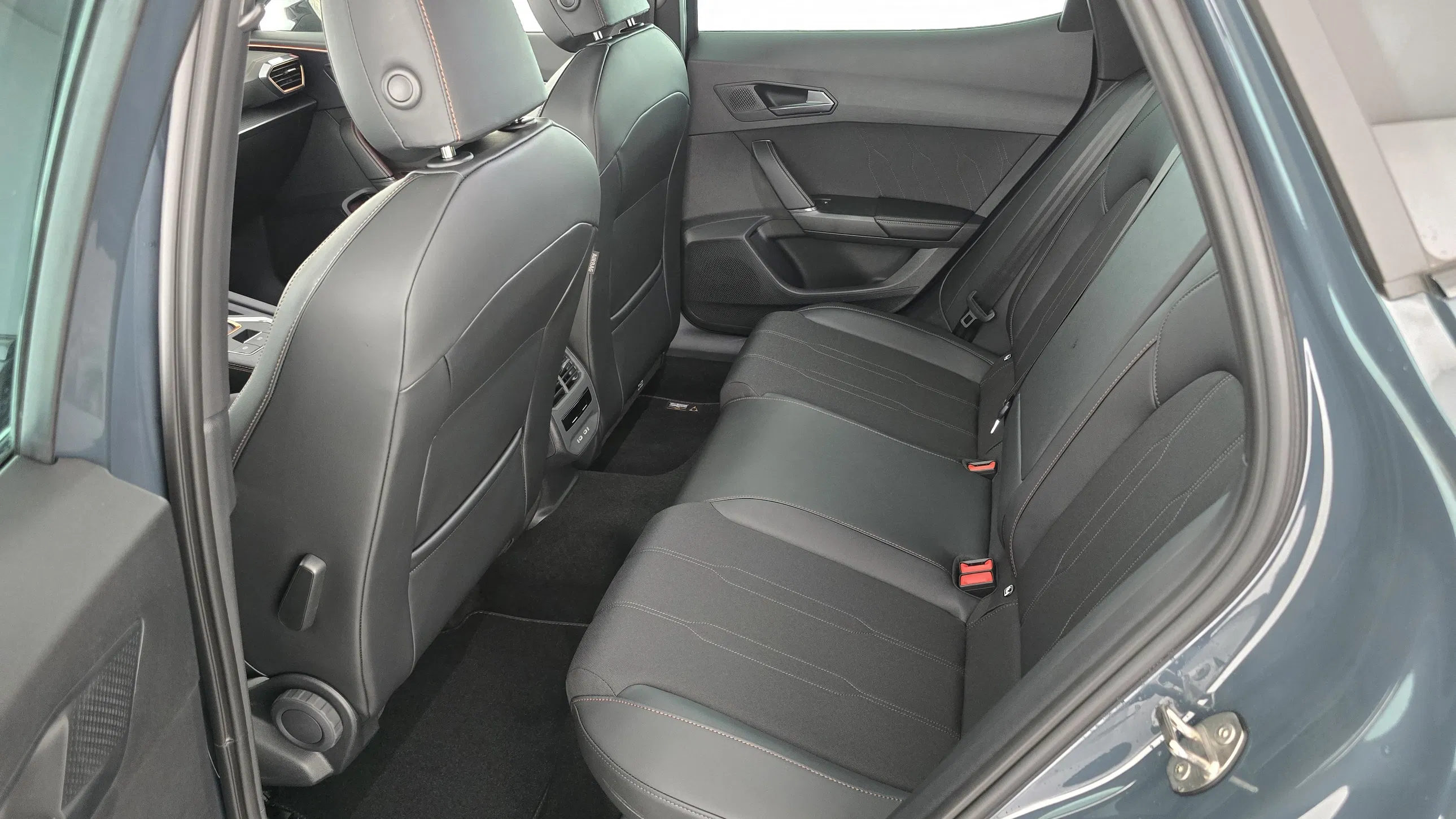 Cupra Formentor 1.5 eTSI W | Bild 20 von 23