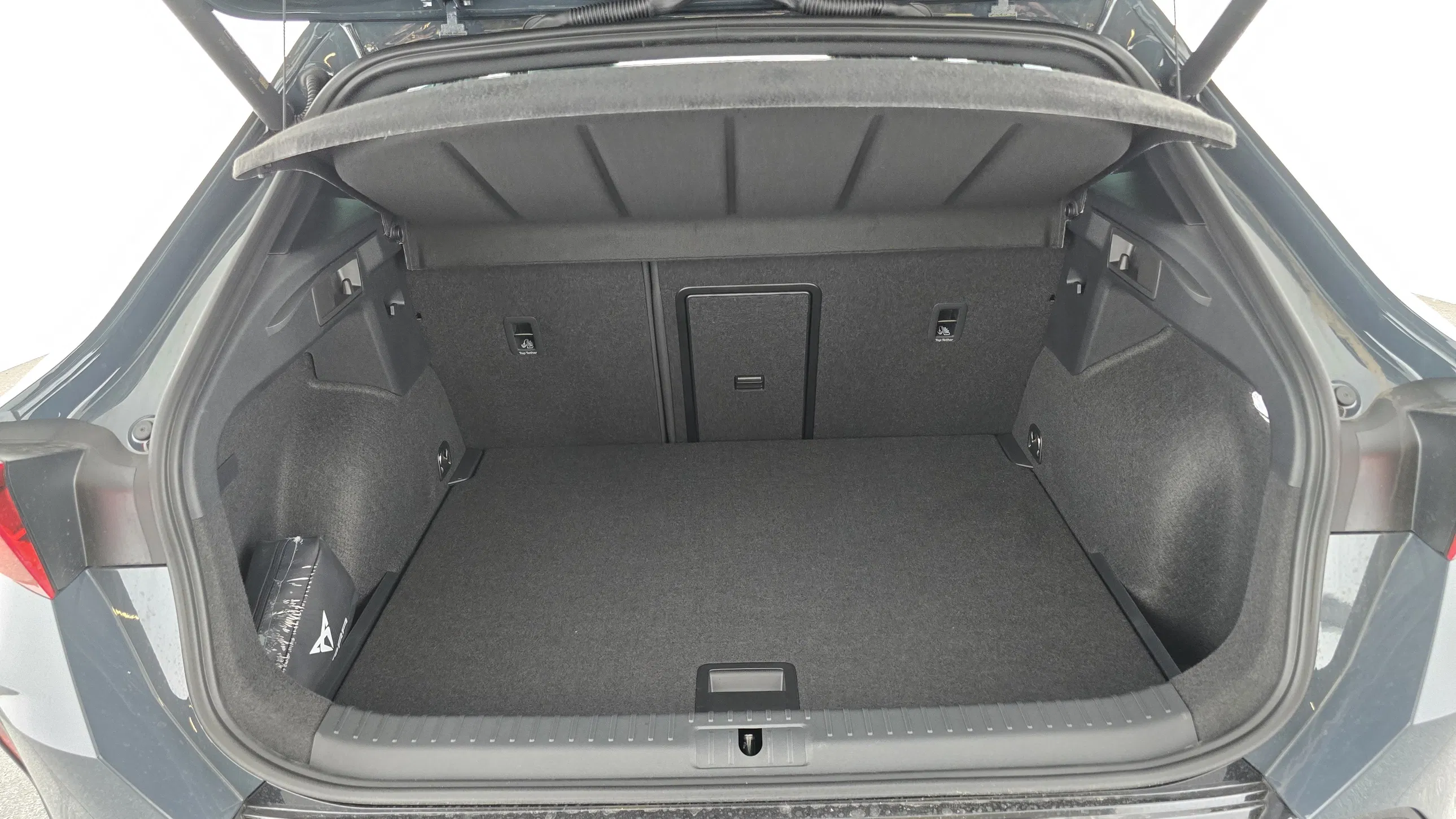 Cupra Formentor 1.5 eTSI W | Bild 21 von 23