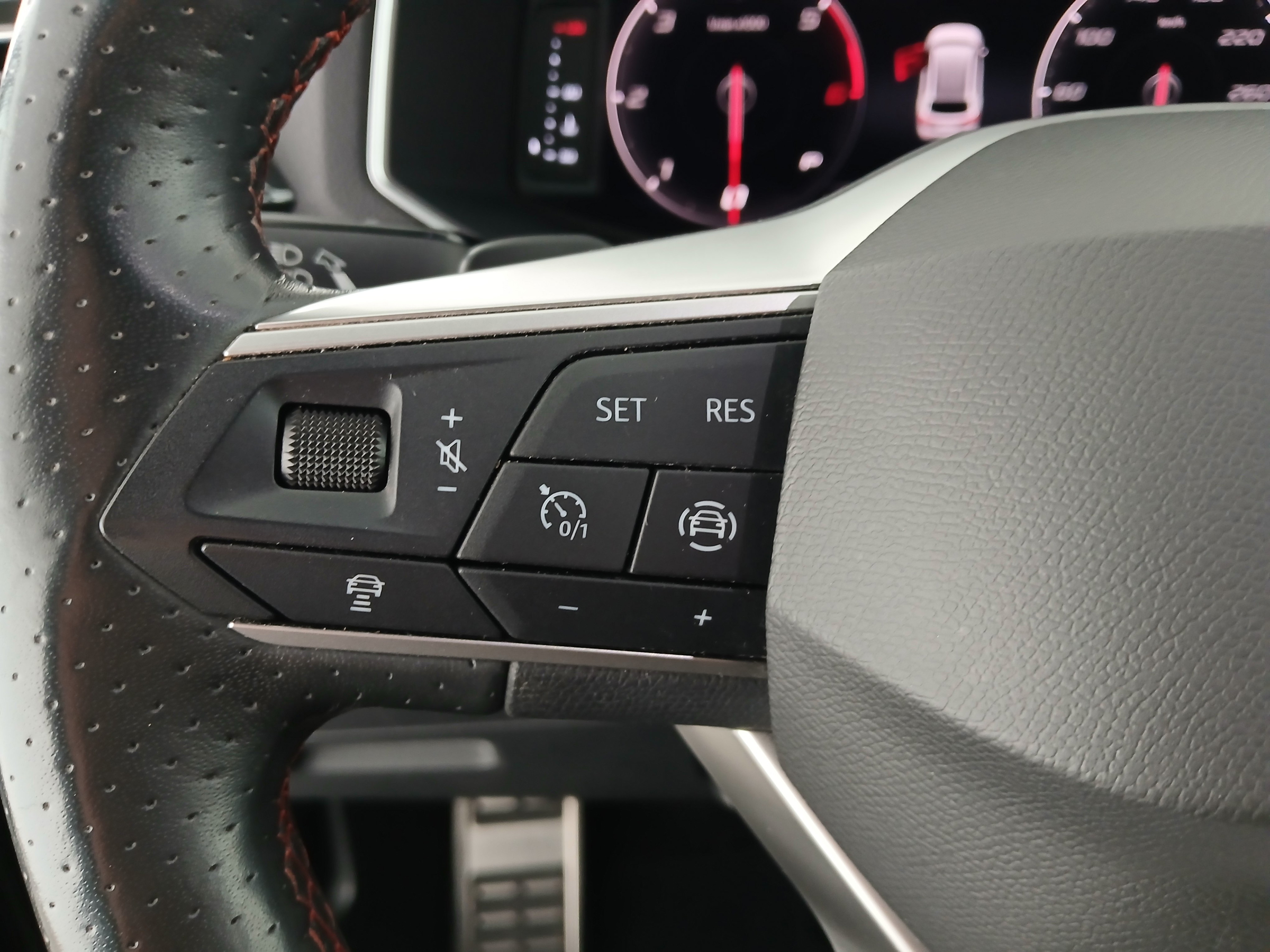 Seat Tarraco 2.0 TDI 4Drive FR | Bild 18 von 31