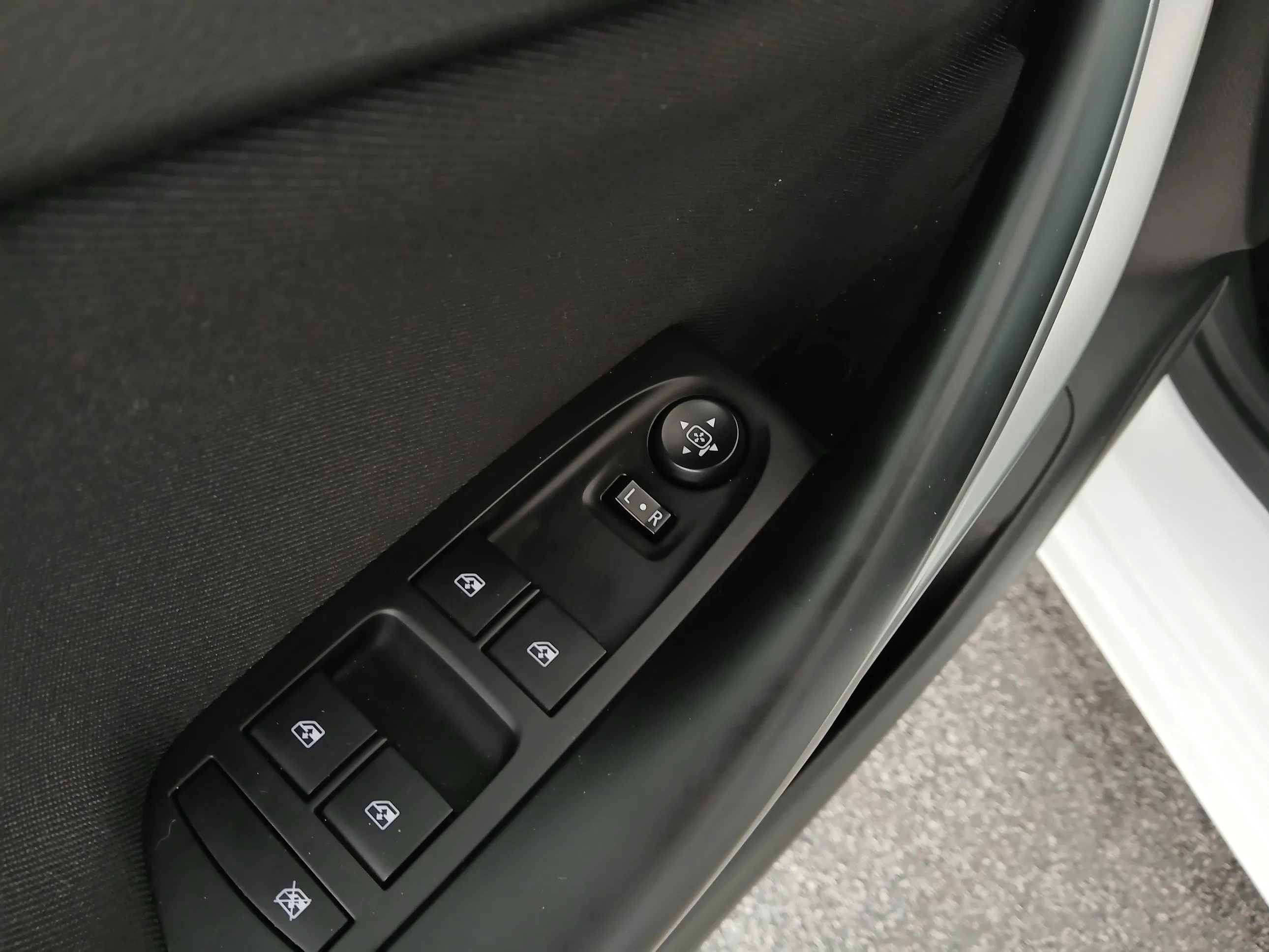 Opel Astra K 1.6 CDTI Edition | Bild 12 von 26